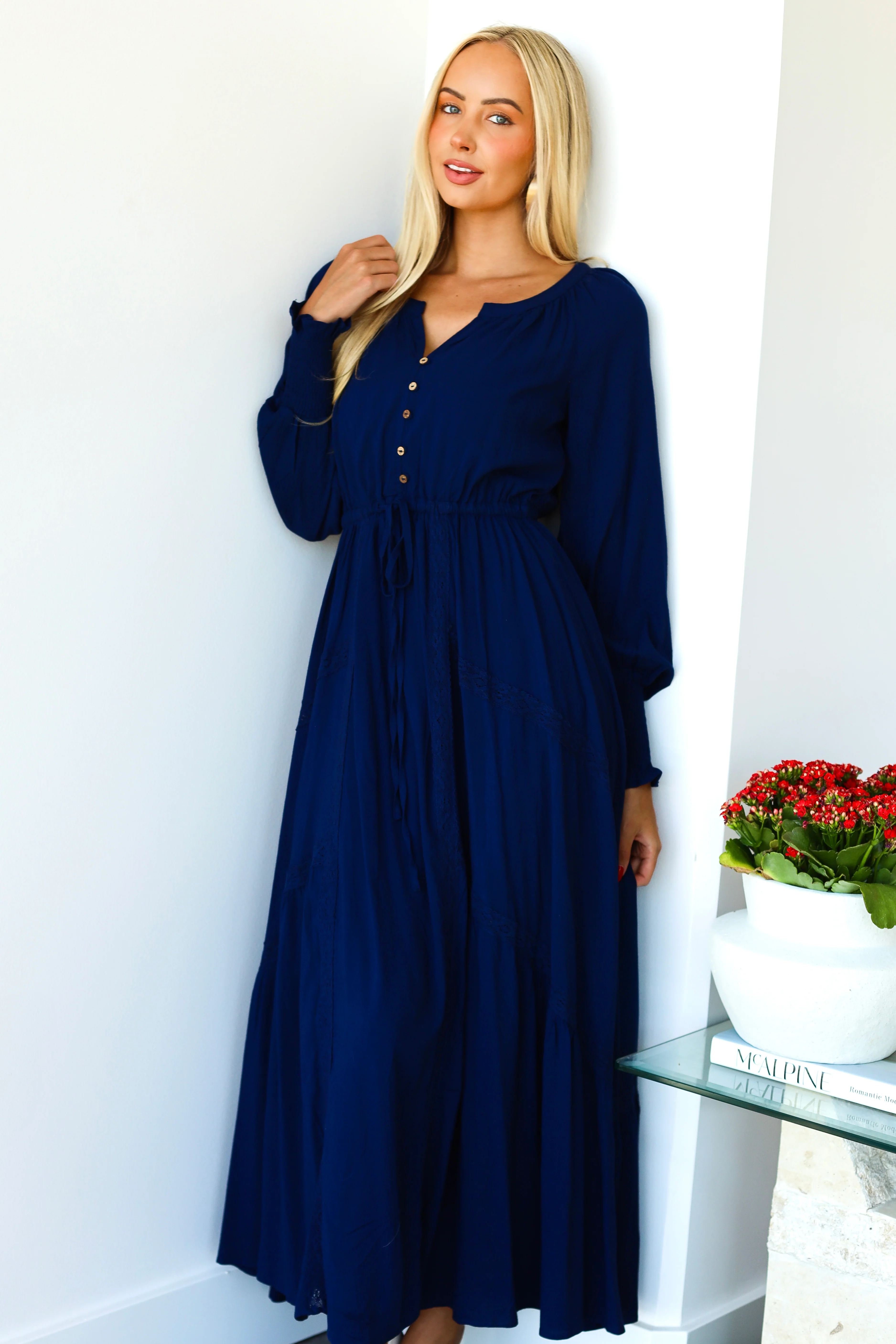 The Mari Navy Dresses - XNAUWBI