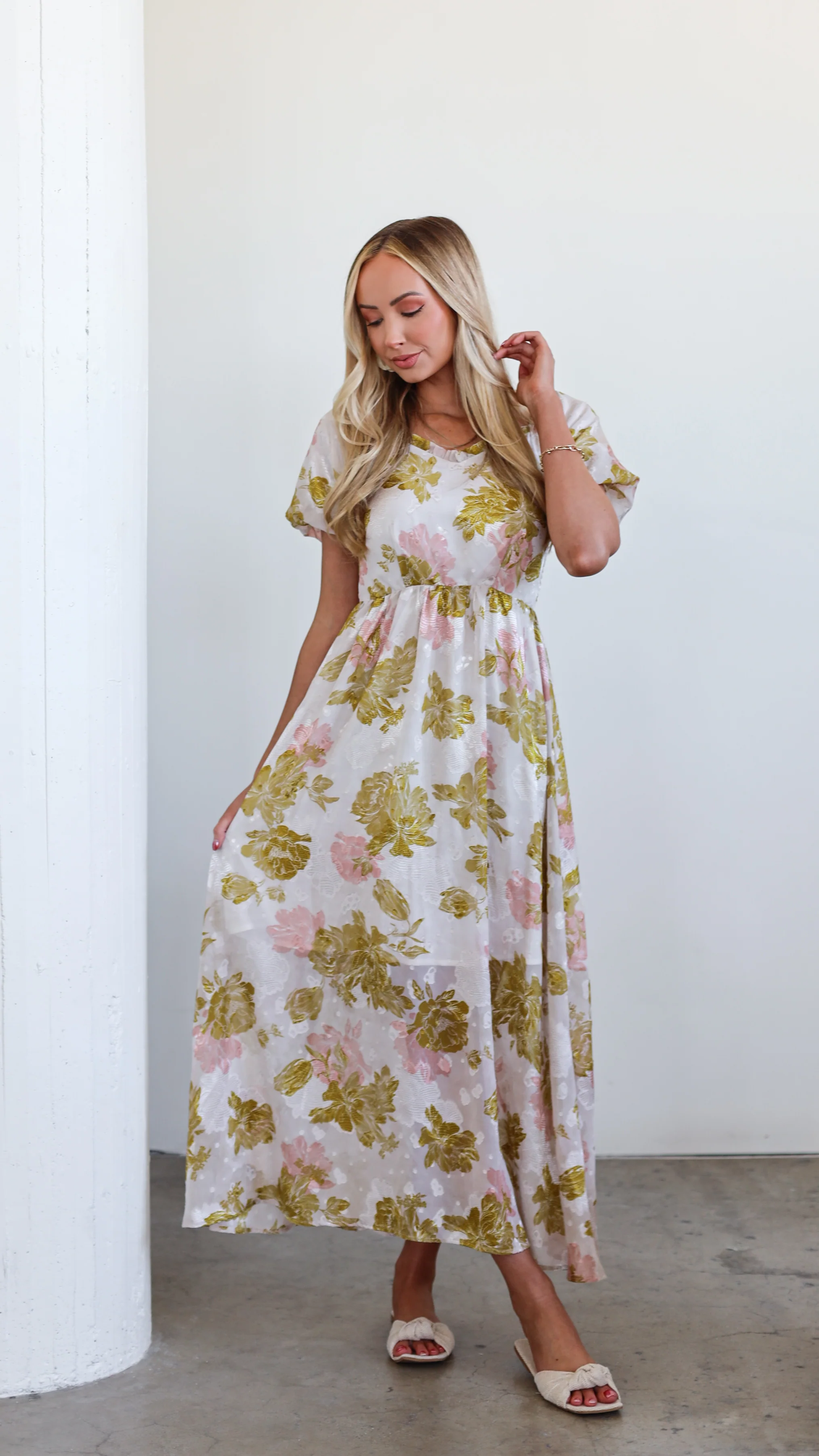 The Winnie Olive Oasis Dresses - XNAUWBI