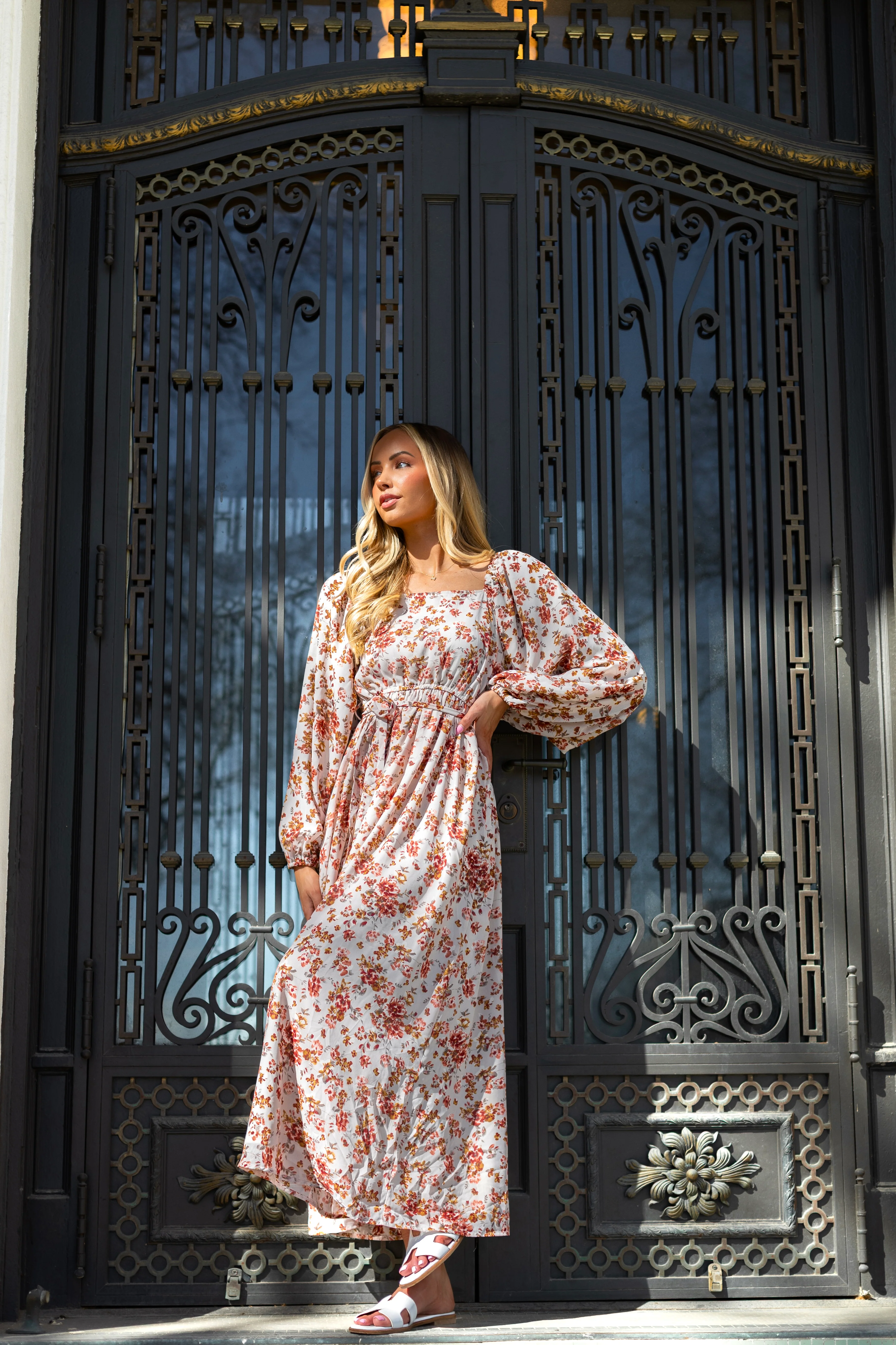 The Freya Taupe Rust Floral Dresses - XNAUWBI