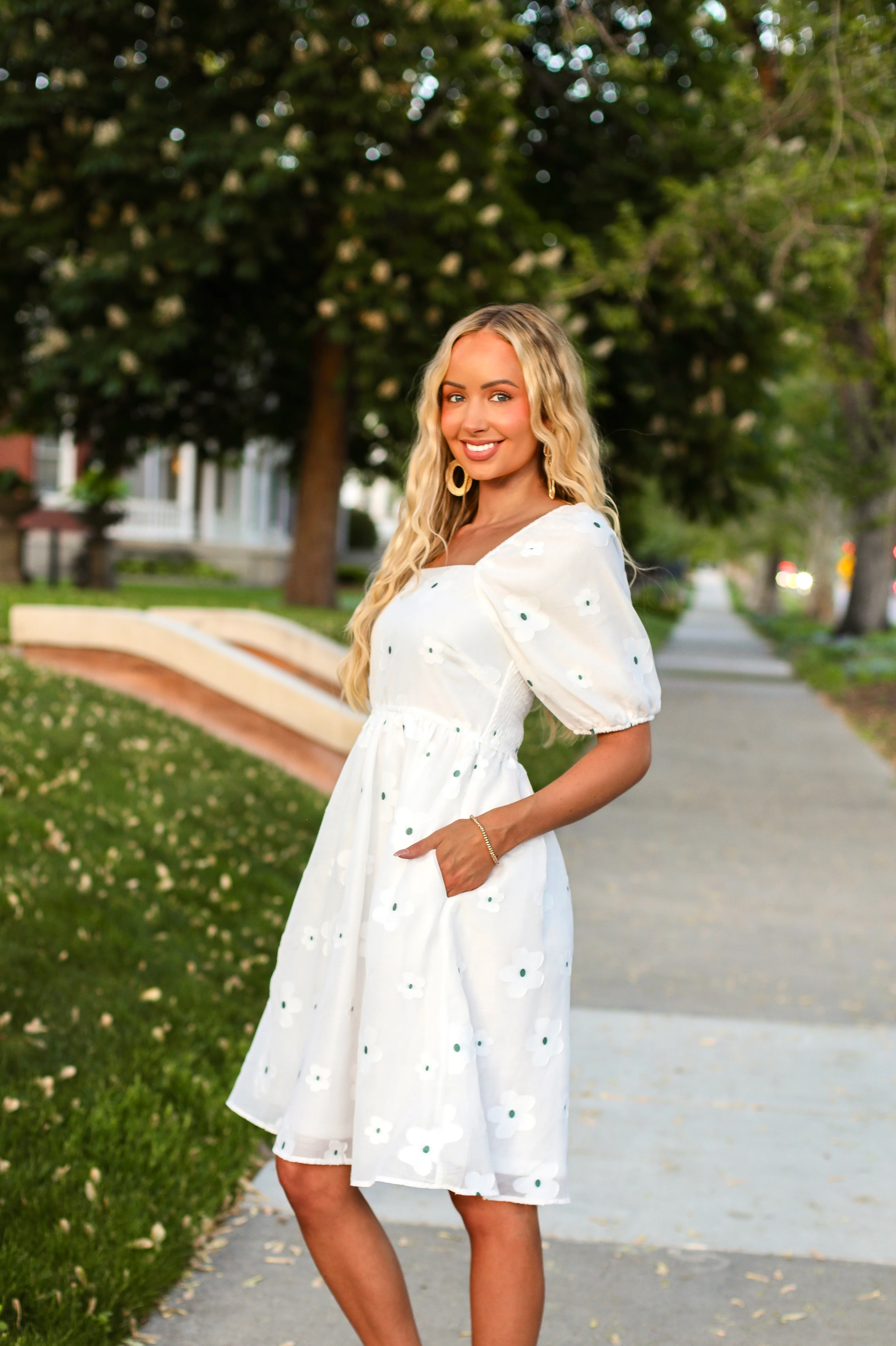 The Jaceline Ivory Floral Dresses - XNAUWBI