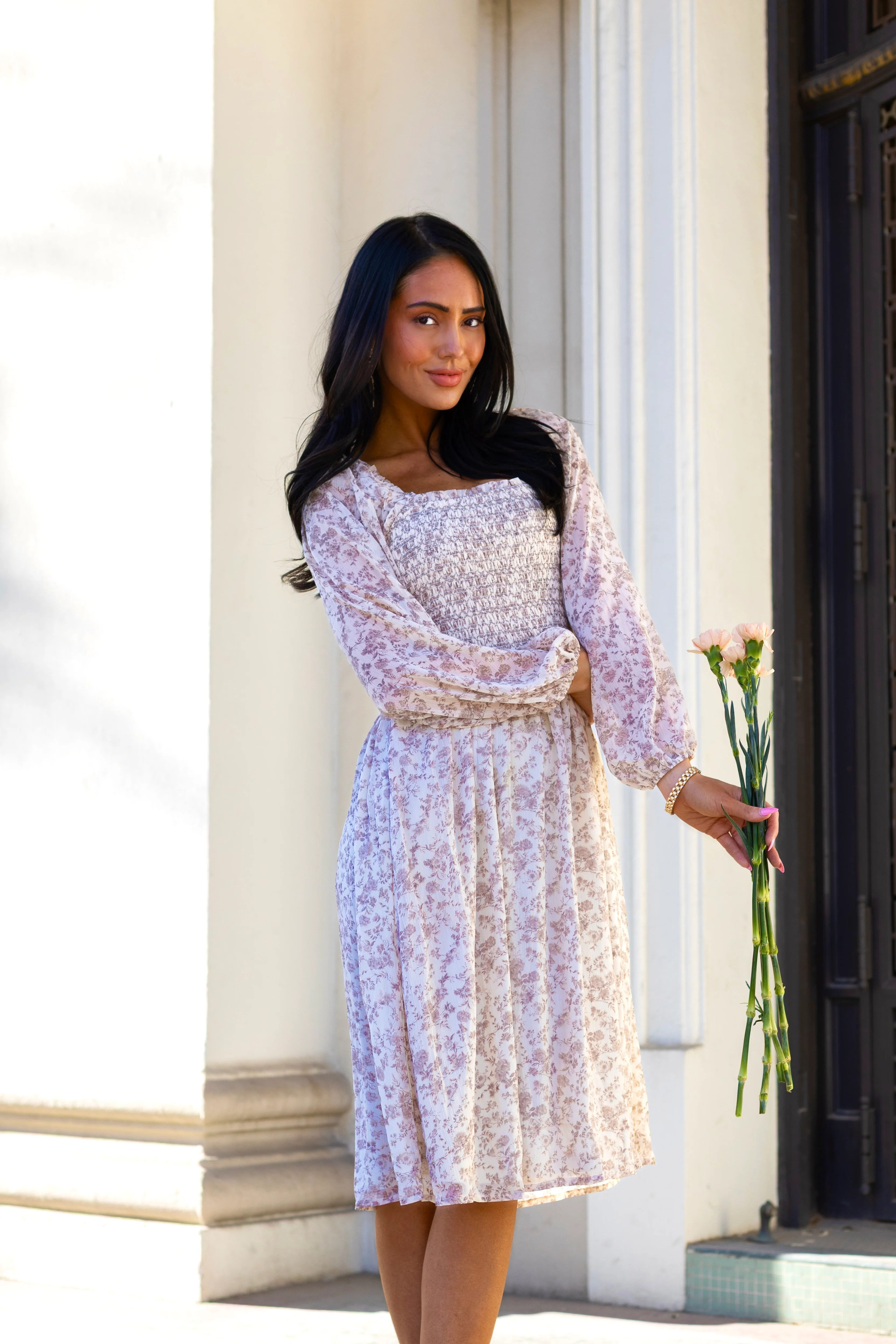 The Audrey Cream/Taupe Floral Dresses - XNAUWBI