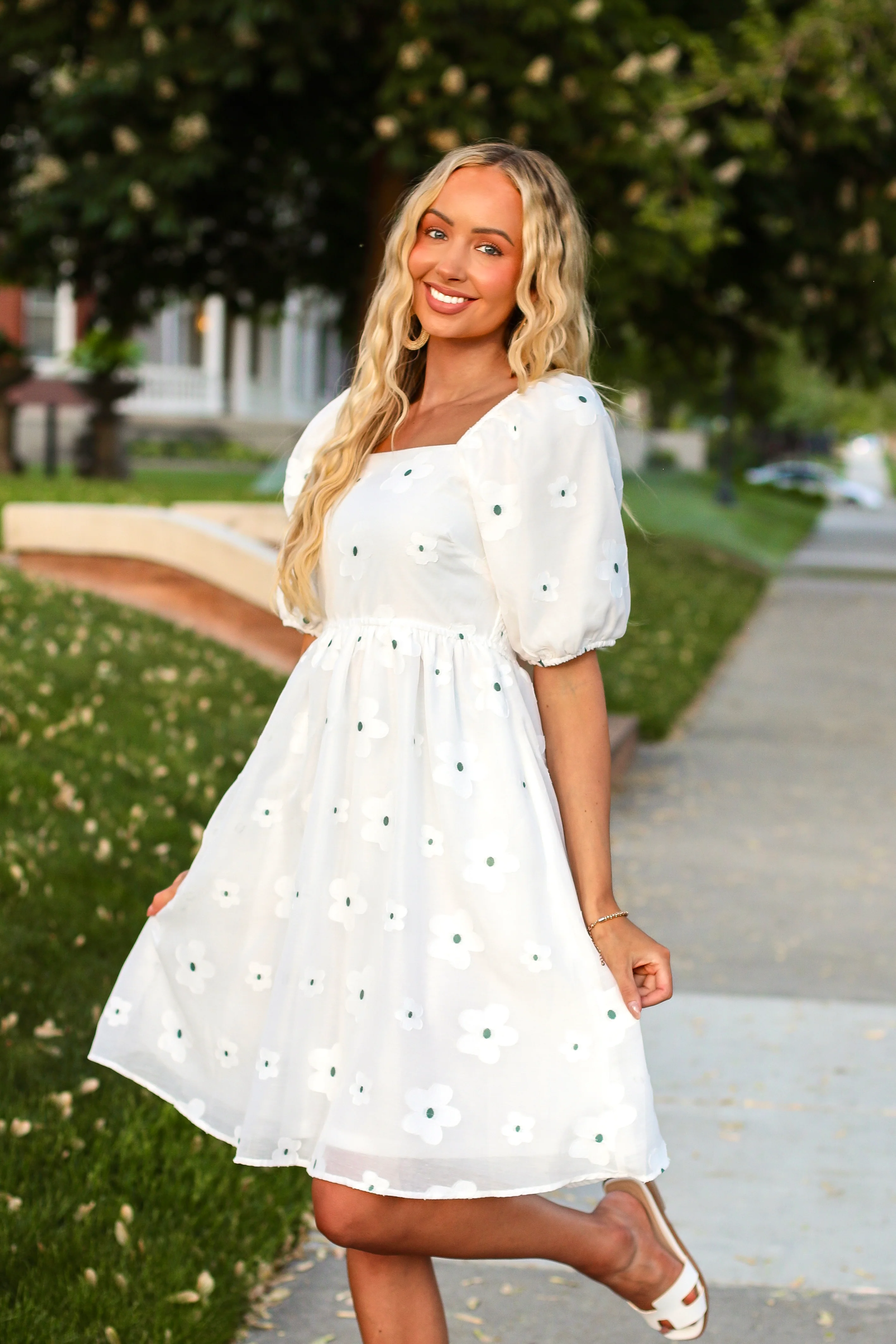 The Jaceline Ivory Floral Dresses - XNAUWBI