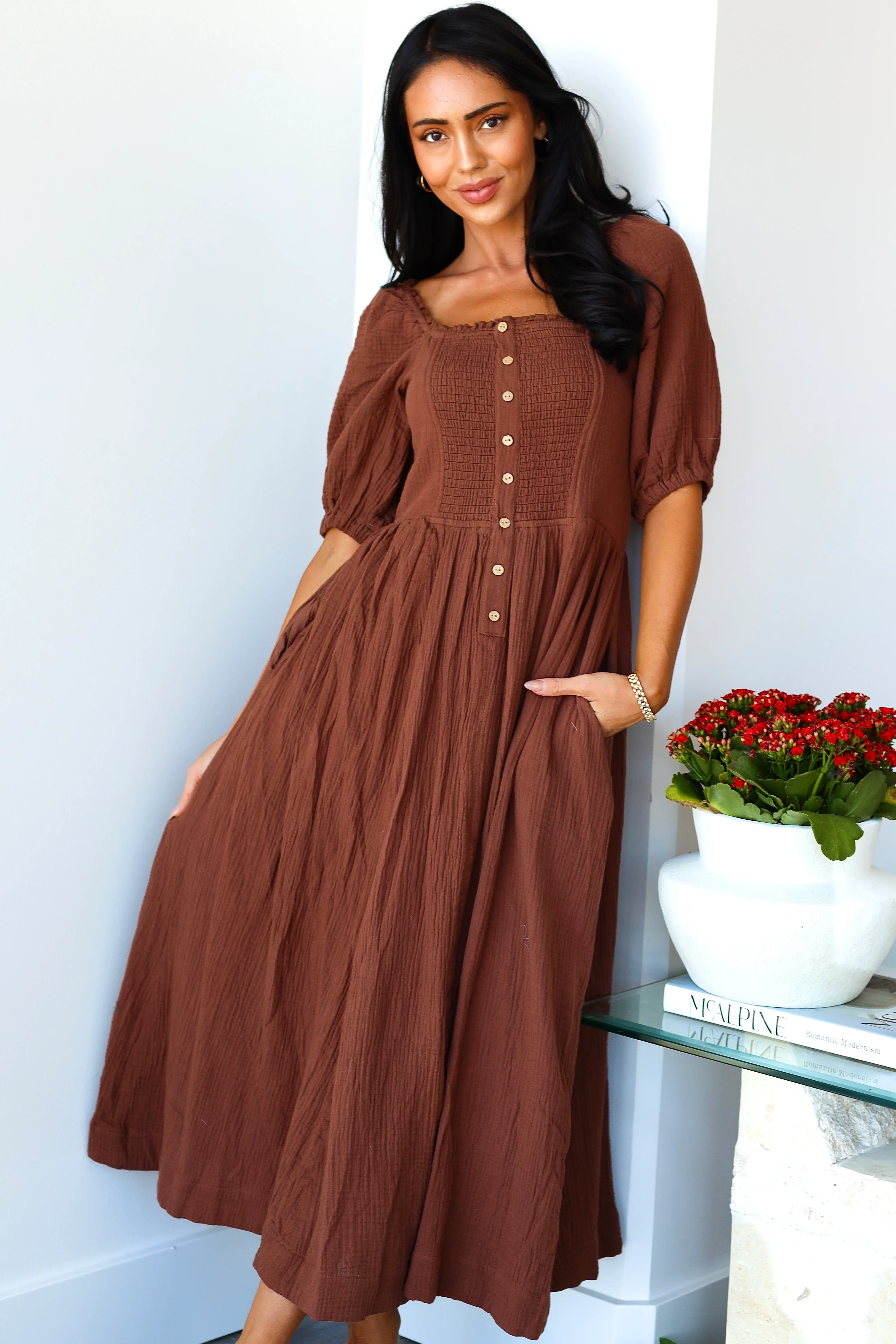 The Lylie Mocha Mousse Dresses - XNAUWBI