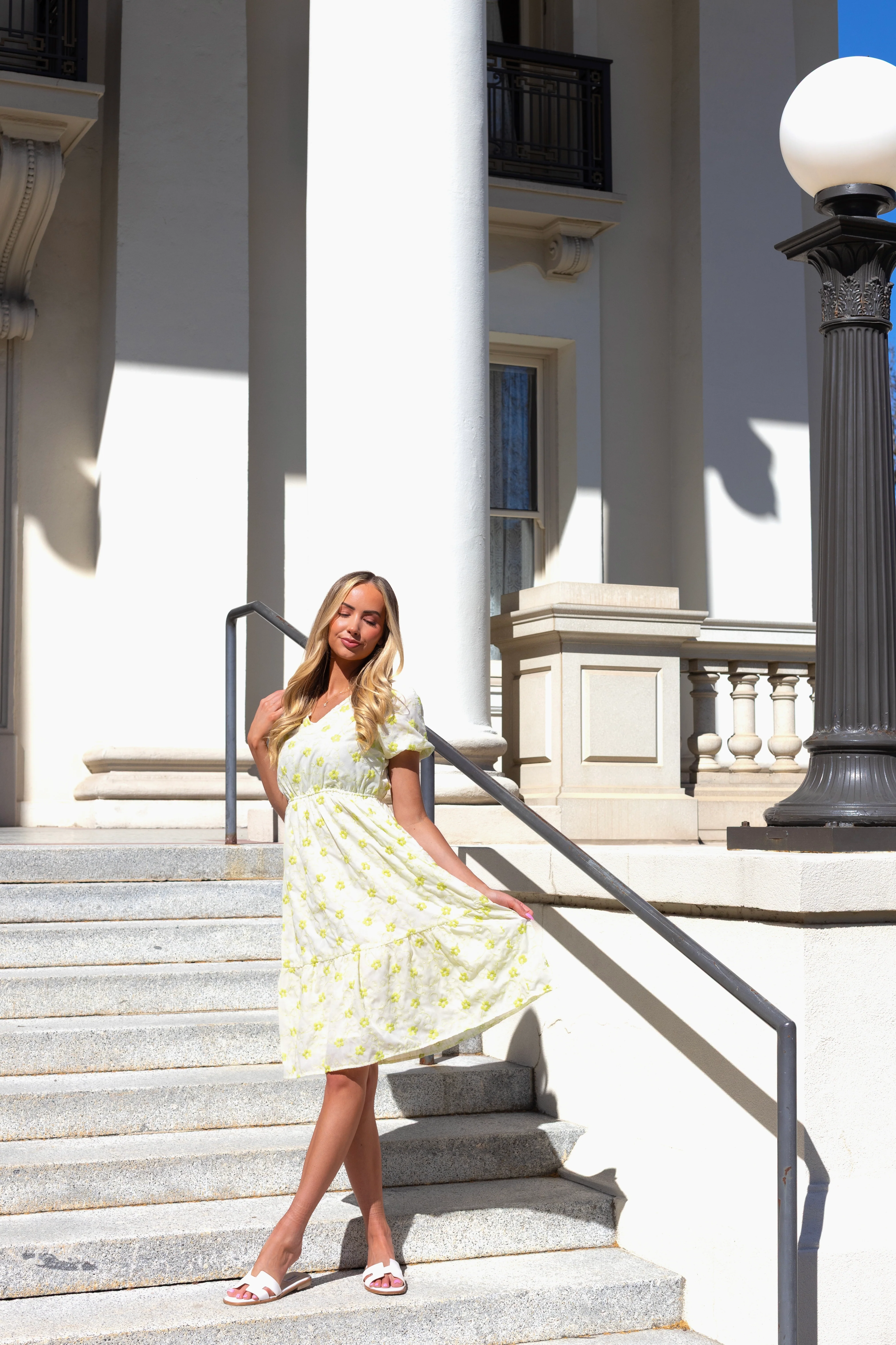 The Coralynn White/Lime Embroidered Floral Dresses - XNAUWBI