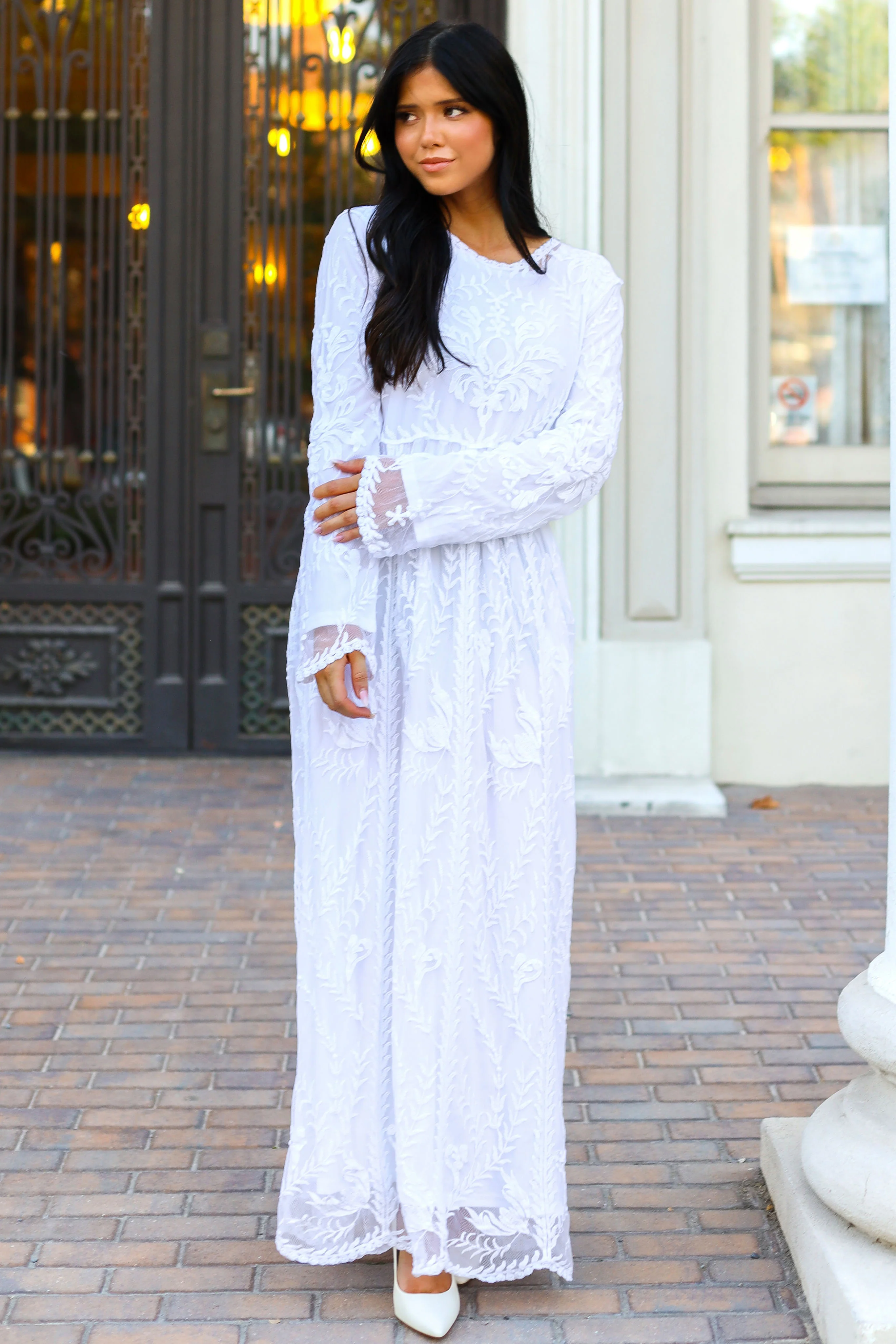 The Prosperity White Lace Dresses - XNAUWBI