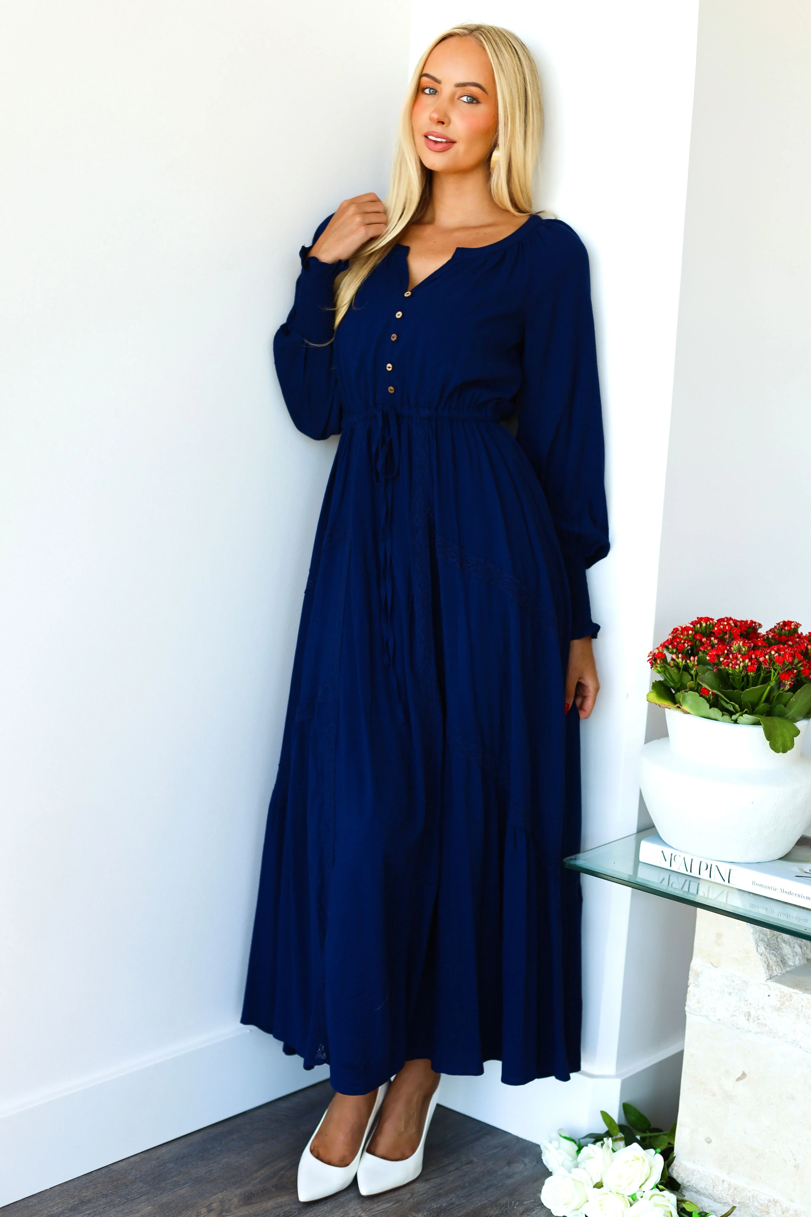 The Mari Navy Dresses - XNAUWBI