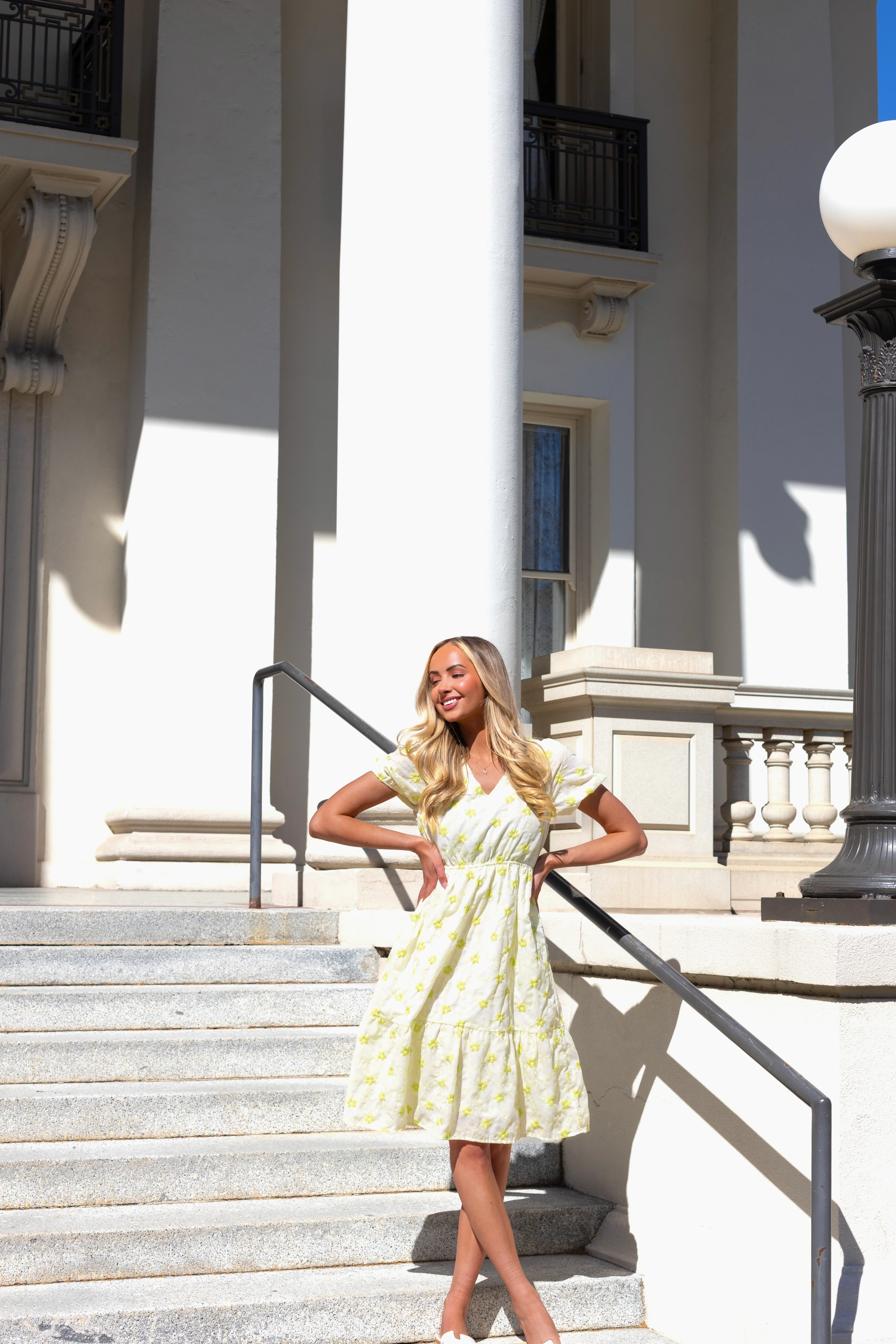 The Coralynn White/Lime Embroidered Floral Dresses - XNAUWBI