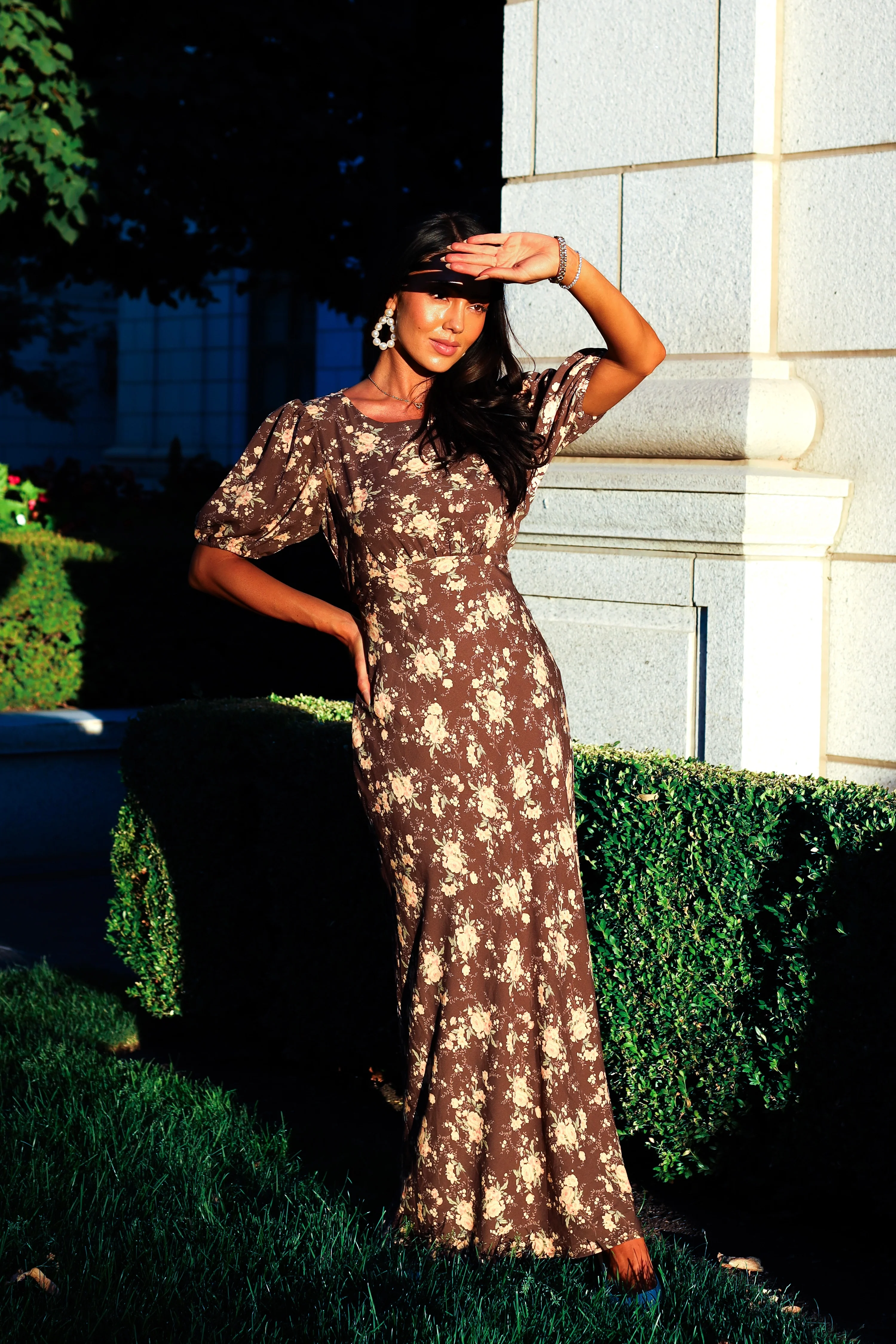 The Andee Mocha with Peach Floral Dresses - XNAUWBI