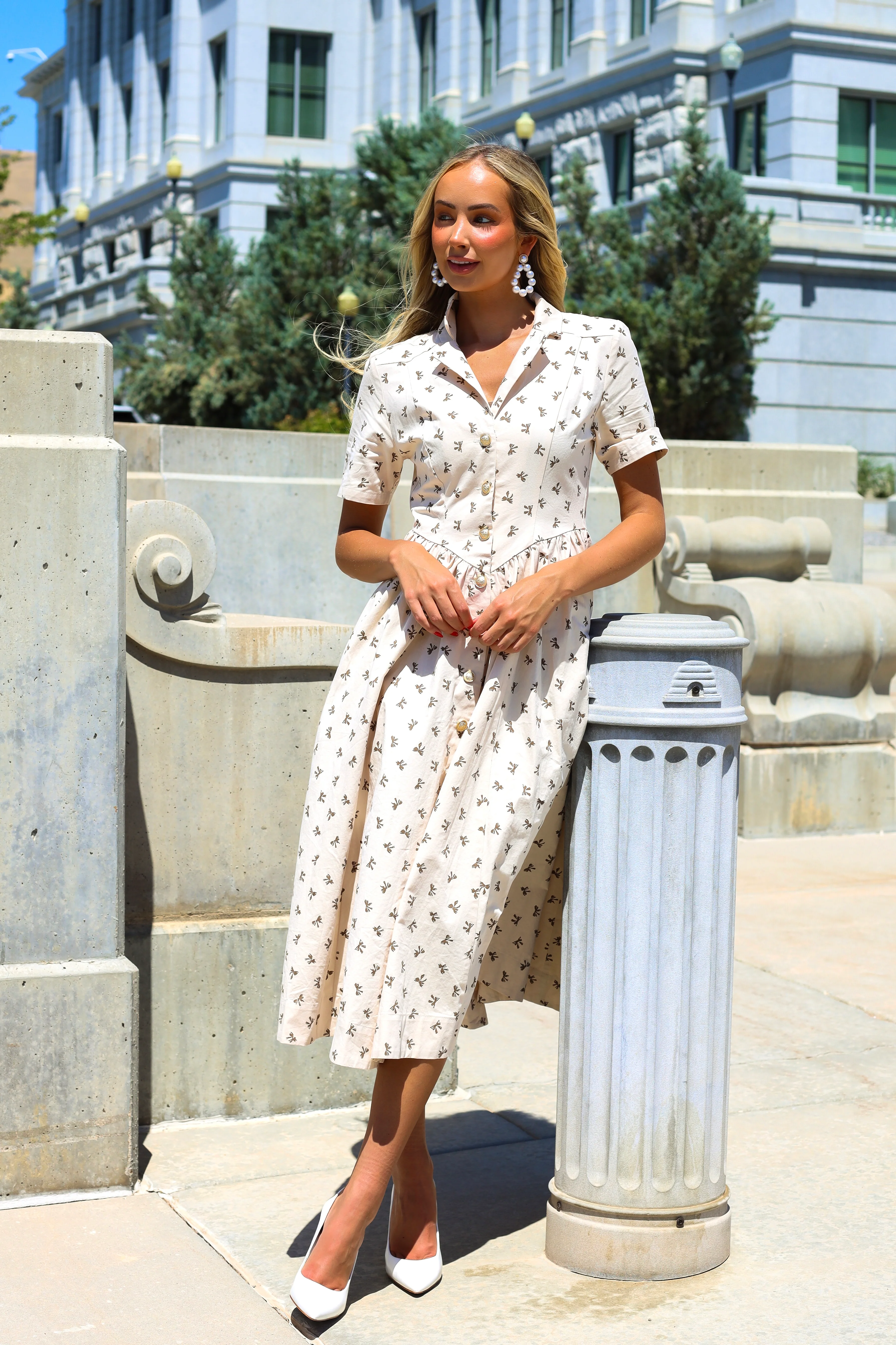 The Kass Beige/Brown Bow Dresses - XNAUWBI