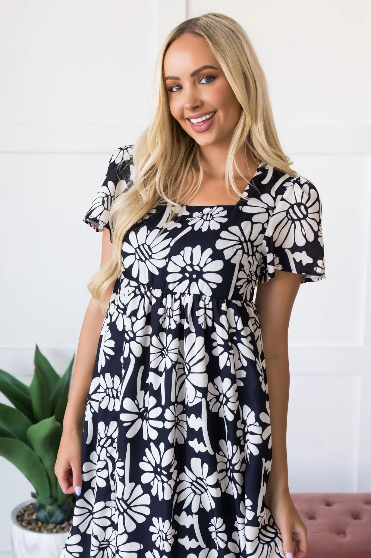 The Wendy Black Retro Bloom Dresses - XNAUWBI