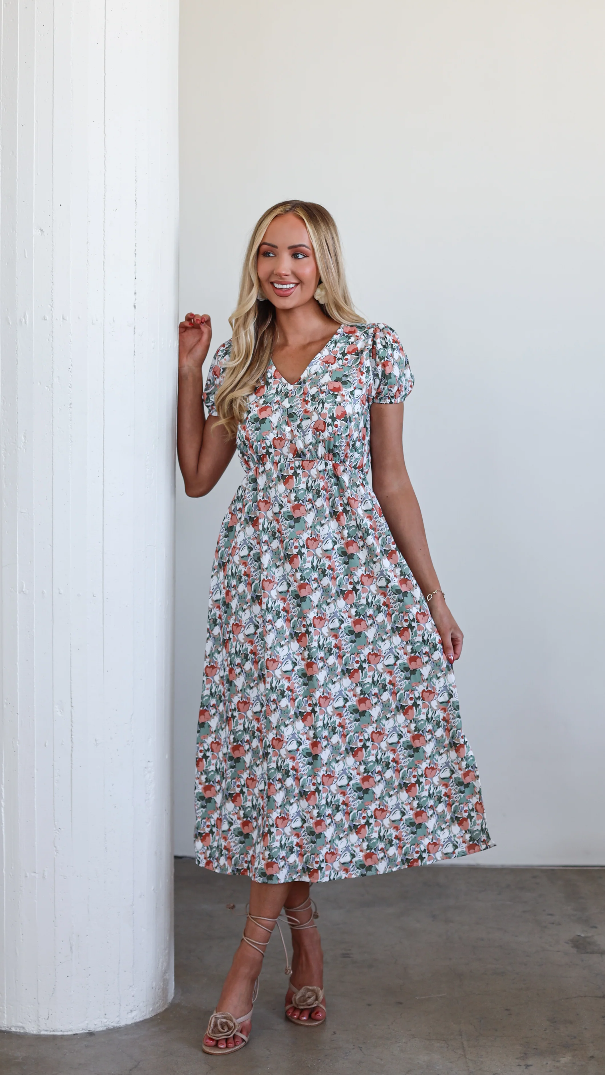 The Preston Tropicana Tulip Dresses - XNAUWBI