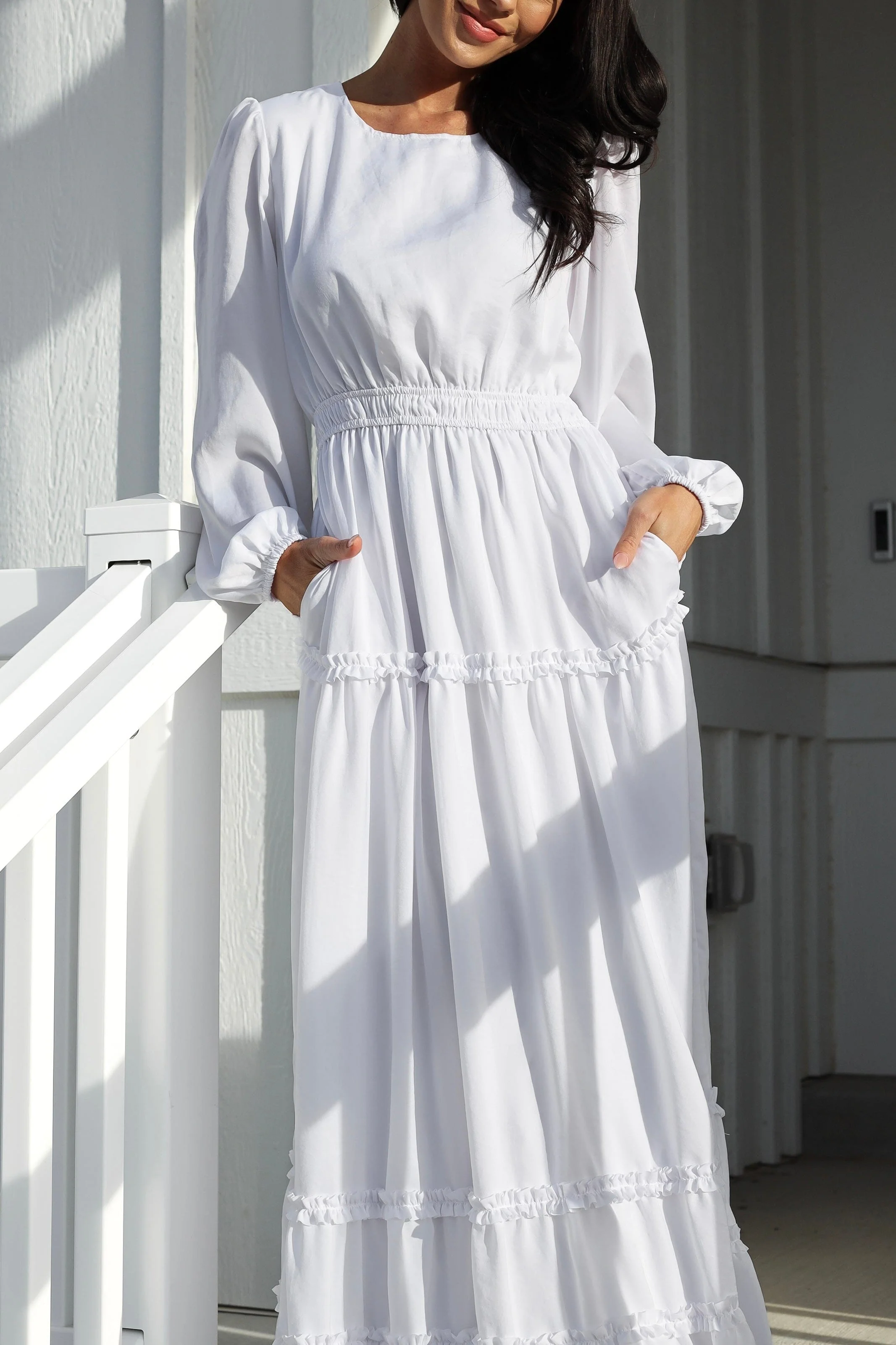 The Arwin White Dresses - XNAUWBI