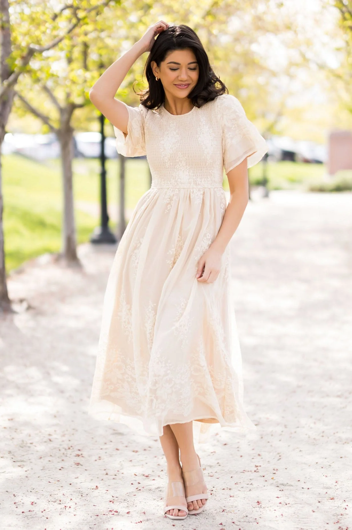 The Sonnet Champagne Embroidery & Lace Dresses - XNAUWBI