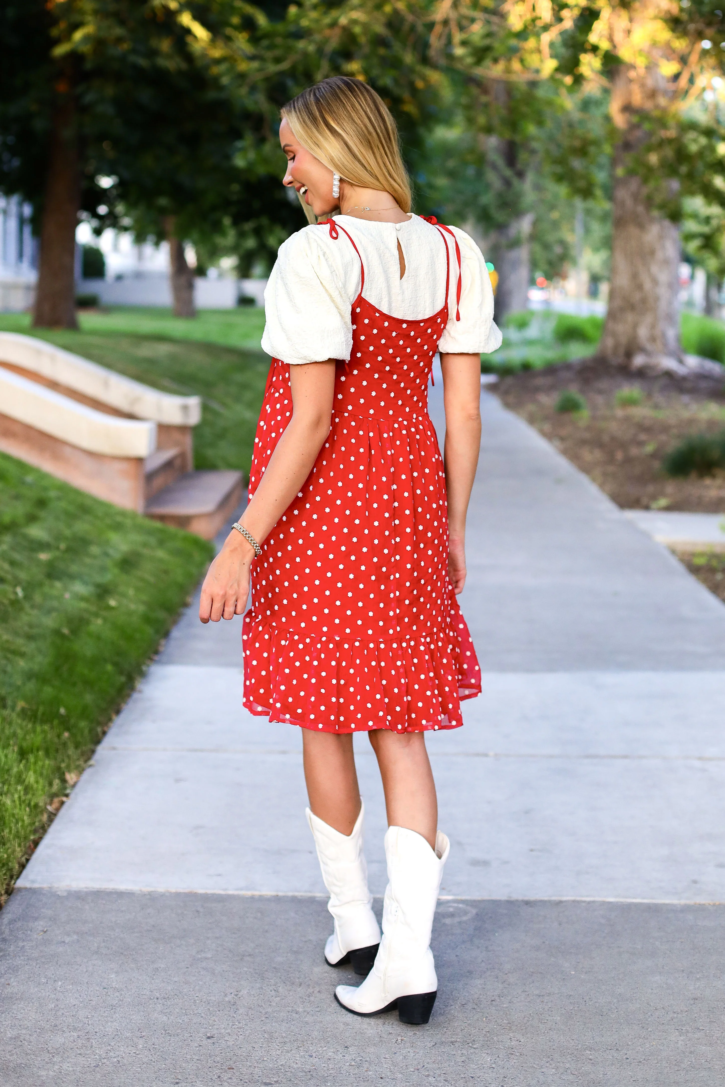 The Leon Red Daisy Polka Dot Dresses - XNAUWBI