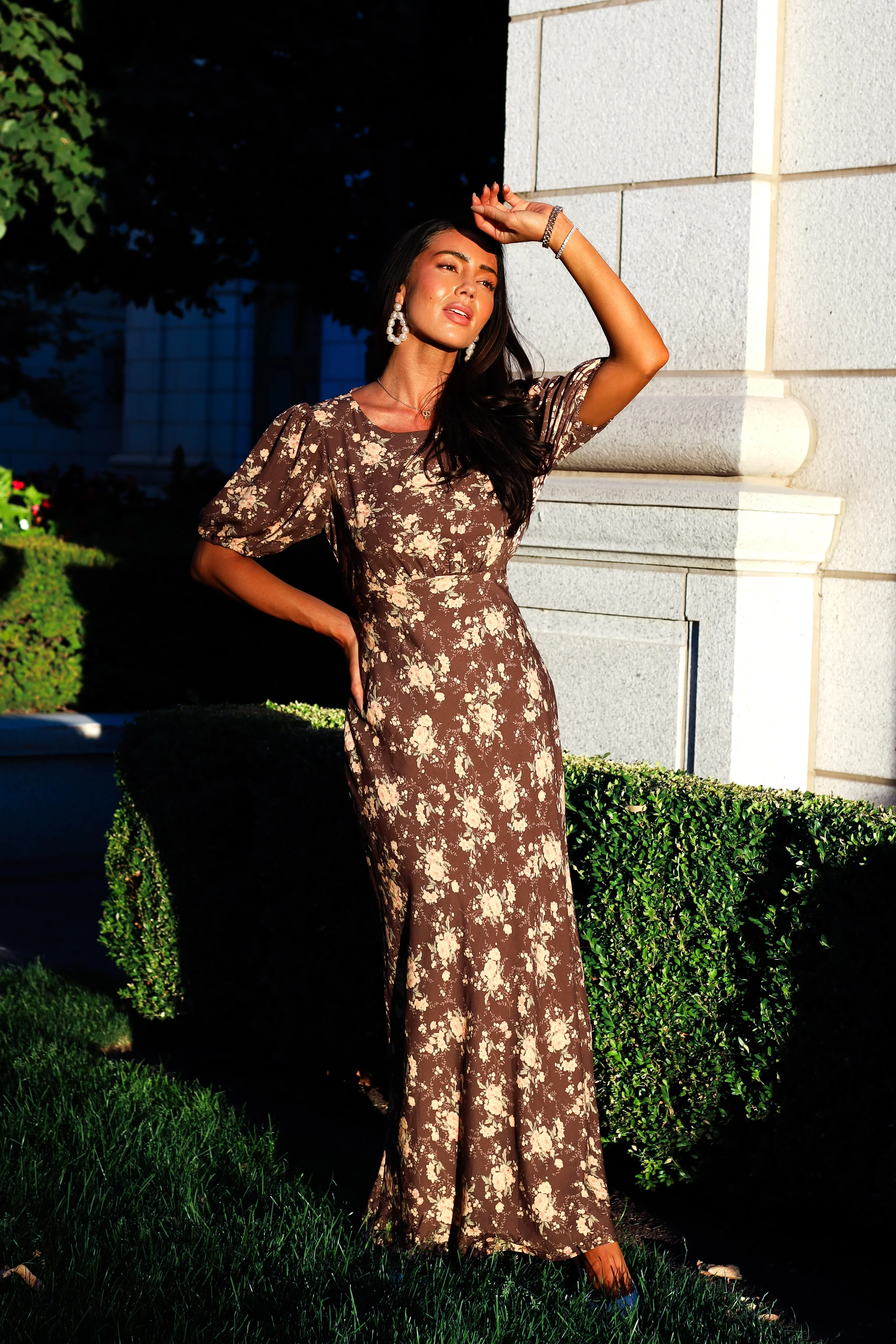 The Andee Mocha with Peach Floral Dresses - XNAUWBI