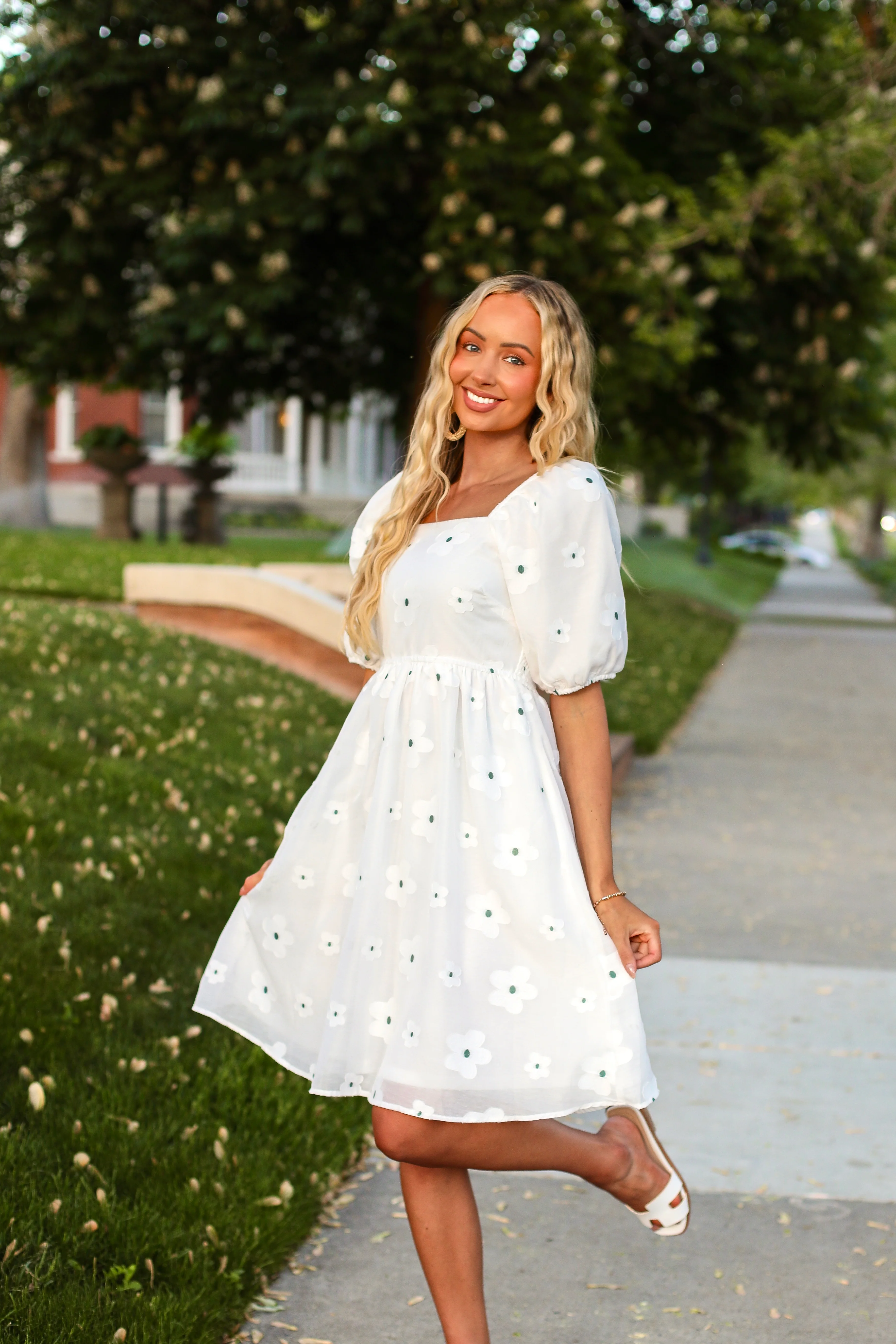 The Jaceline Ivory Floral Dresses - XNAUWBI