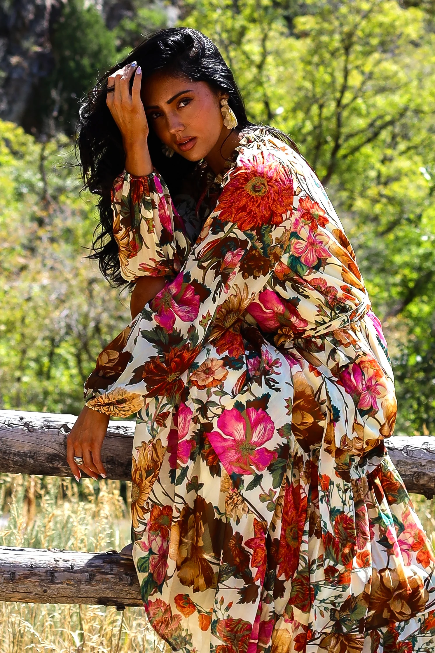 The Halani Cream Floral Dresses - XNAUWBI