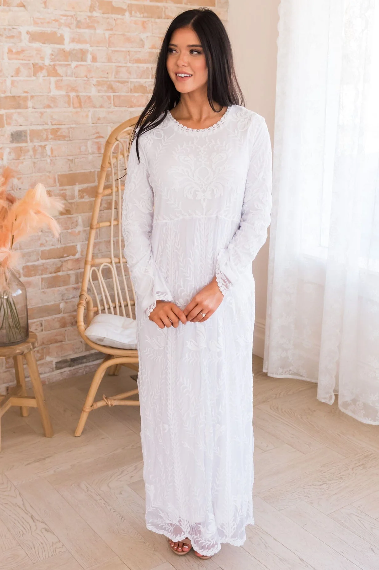 The Prosperity White Lace Dresses - XNAUWBI
