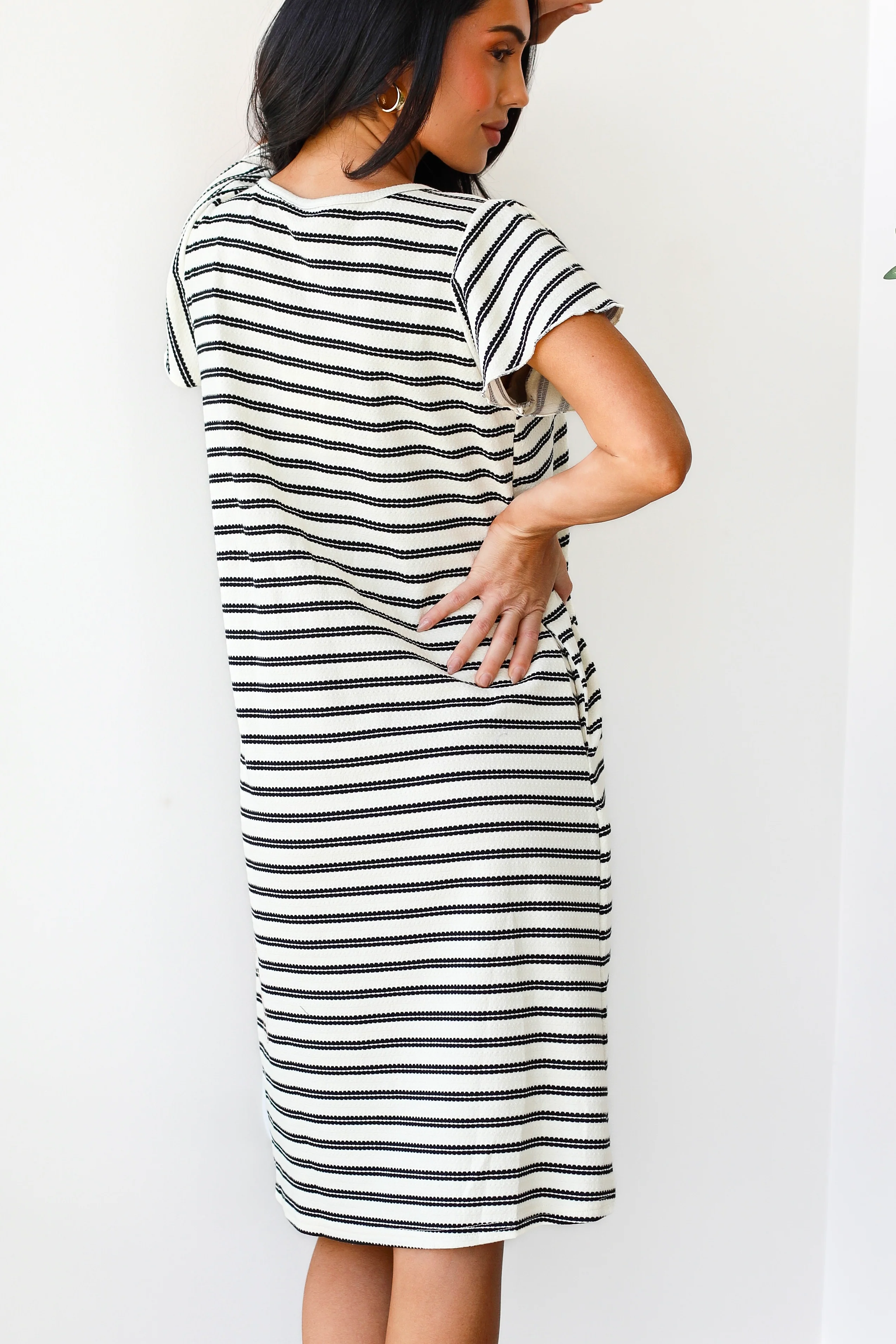 The Johannah Cream/Black Dresses - XNAUWBI