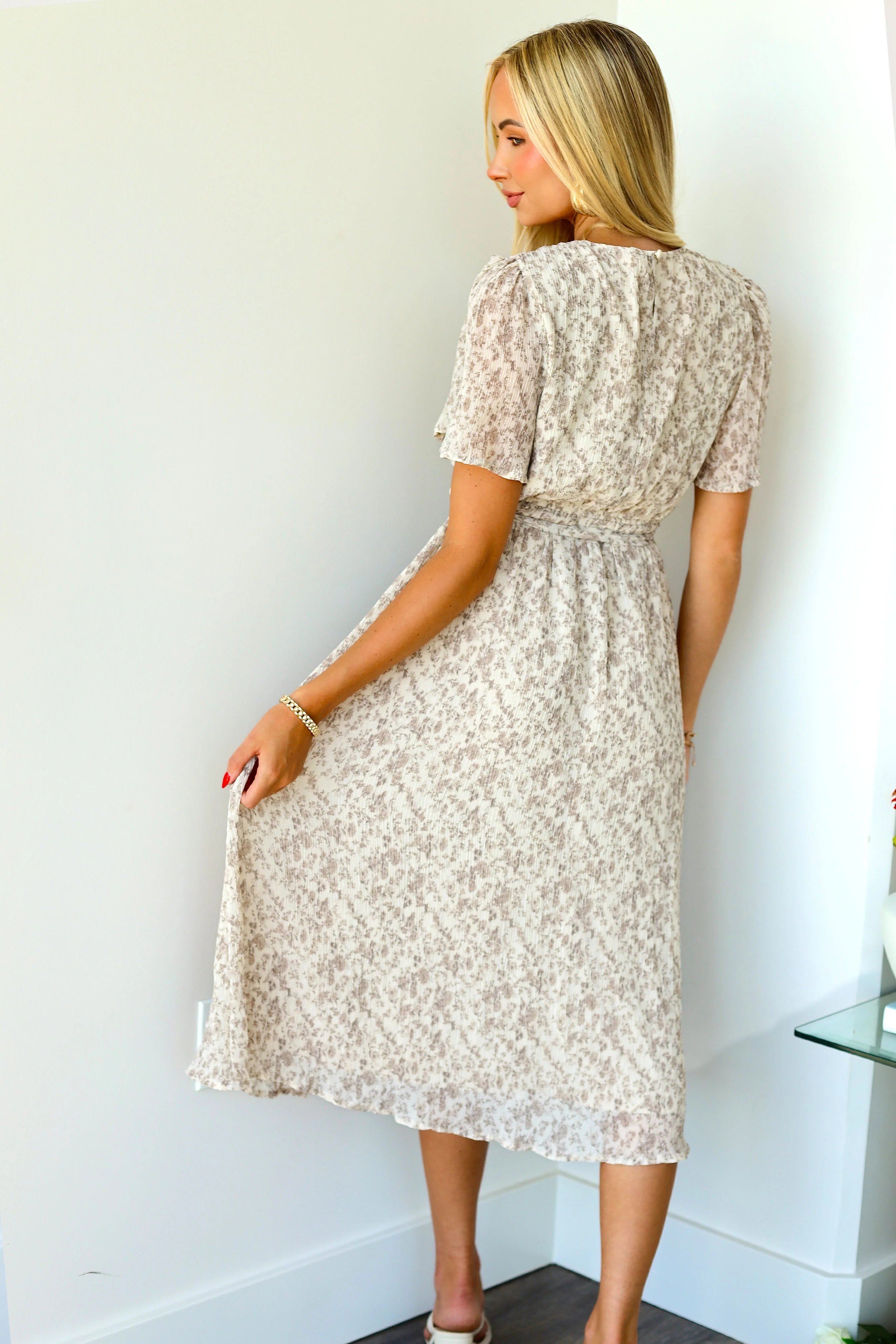 The Dainelle Ivory/Taupe Floral Dresses - XNAUWBI