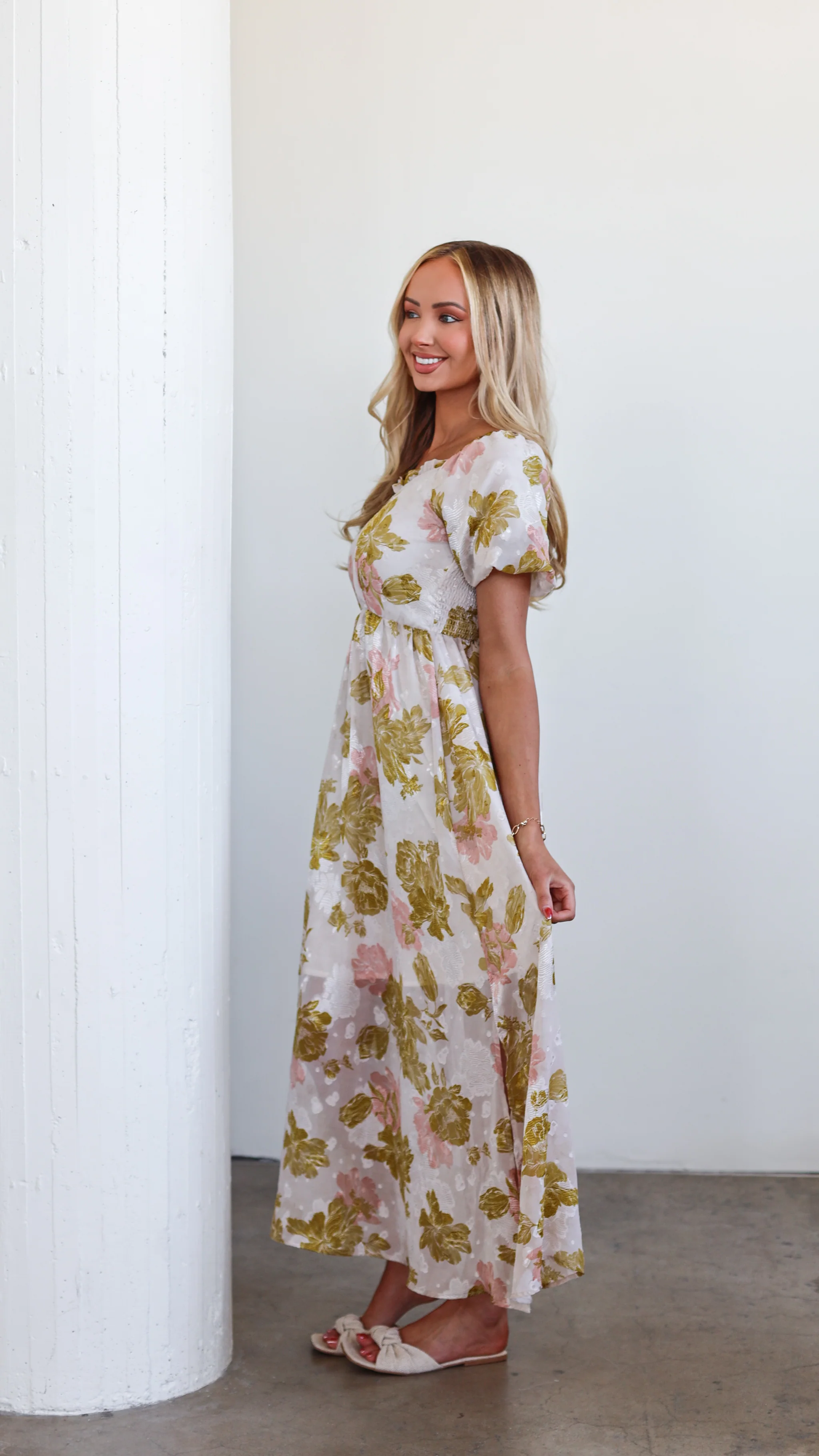 The Winnie Olive Oasis Dresses - XNAUWBI
