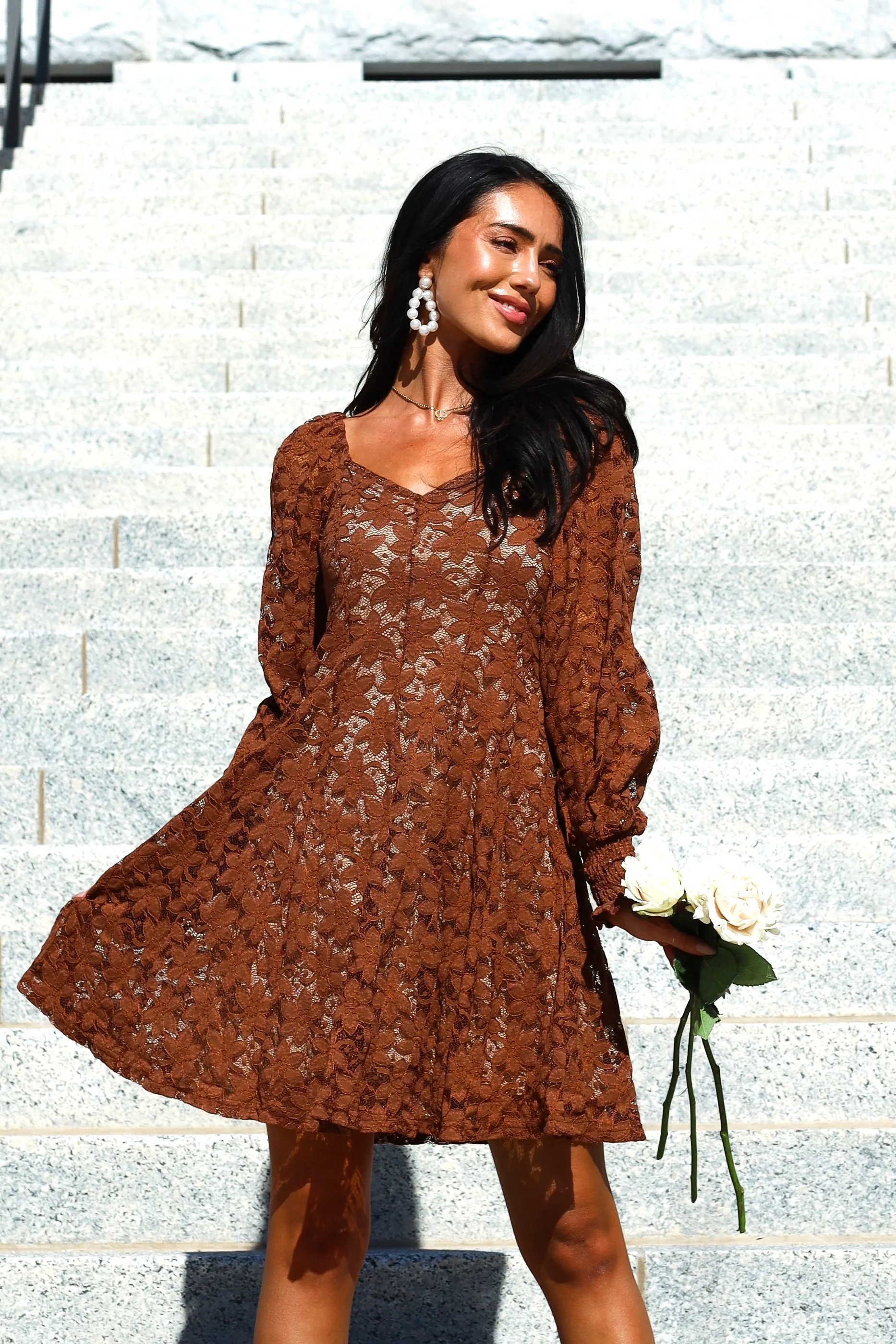 The Amery Mocha Mousse Lace Dresses - XNAUWBI