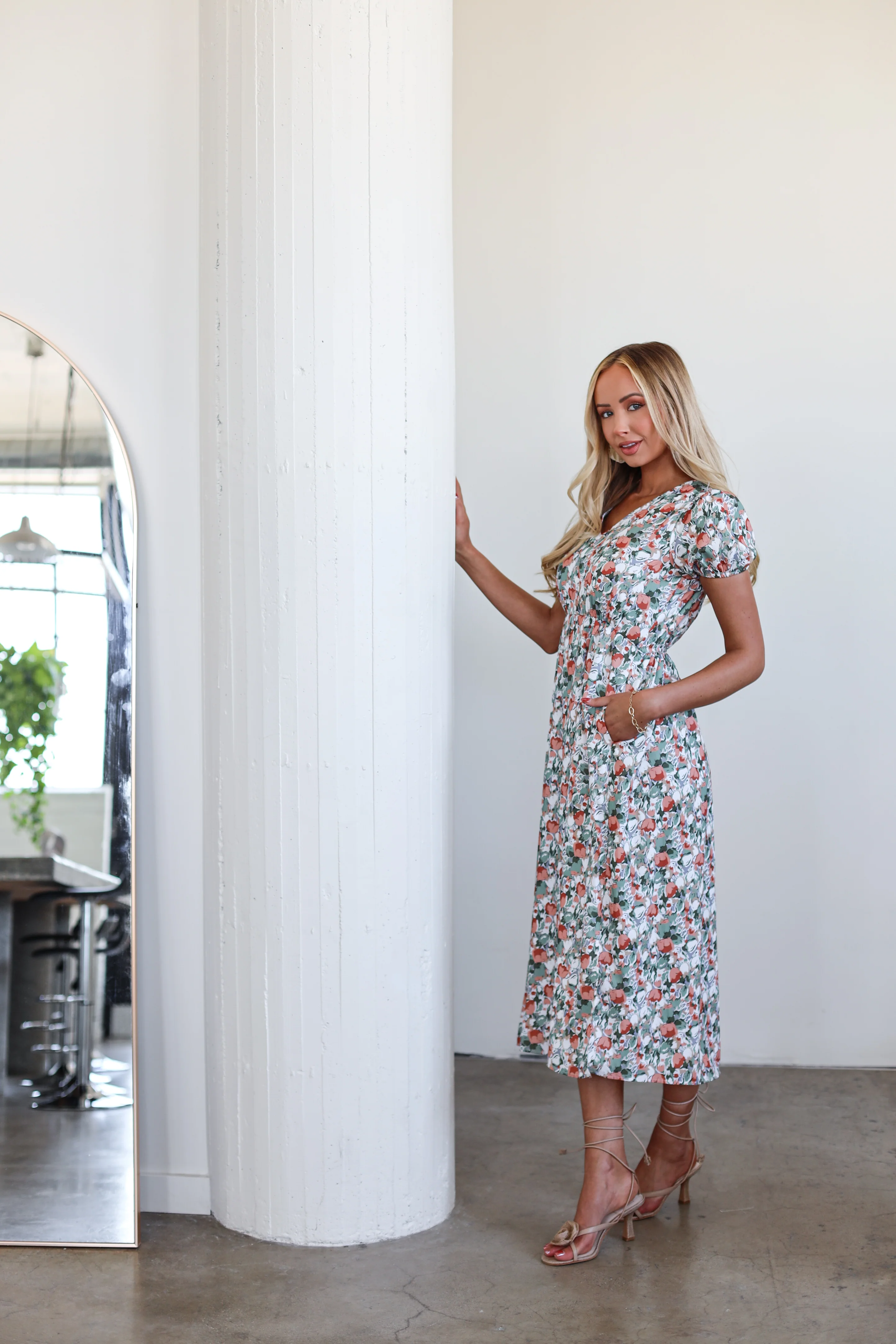 The Preston Tropicana Tulip Dresses - XNAUWBI