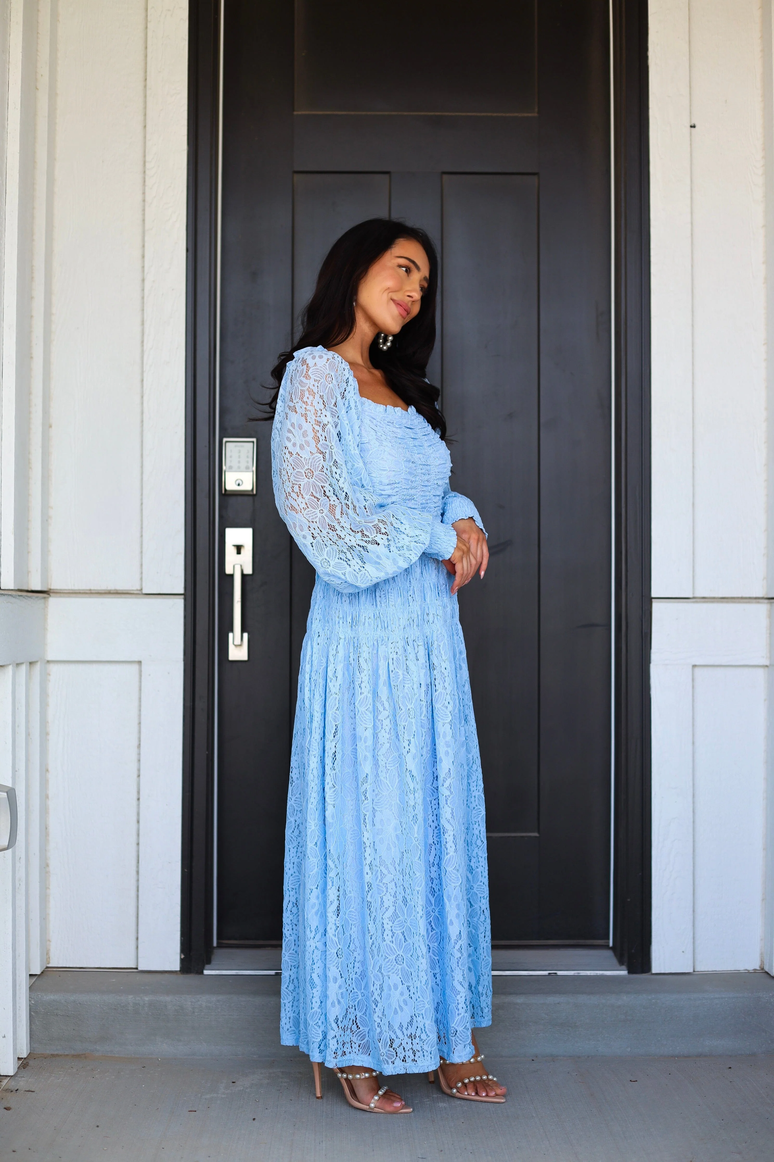 The Connie Periwinkle Lace Dresses - XNAUWBI