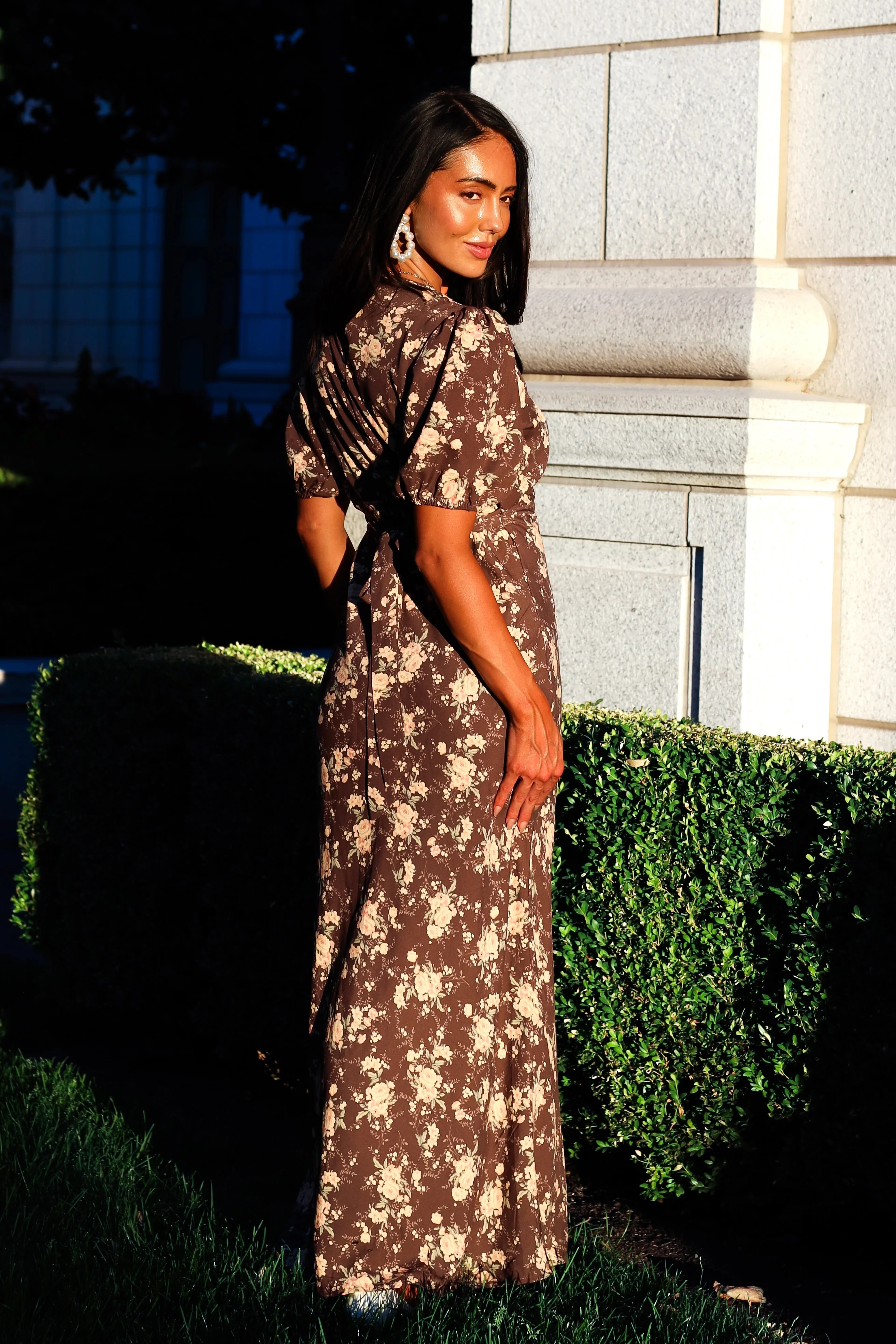 The Andee Mocha with Peach Floral Dresses - XNAUWBI