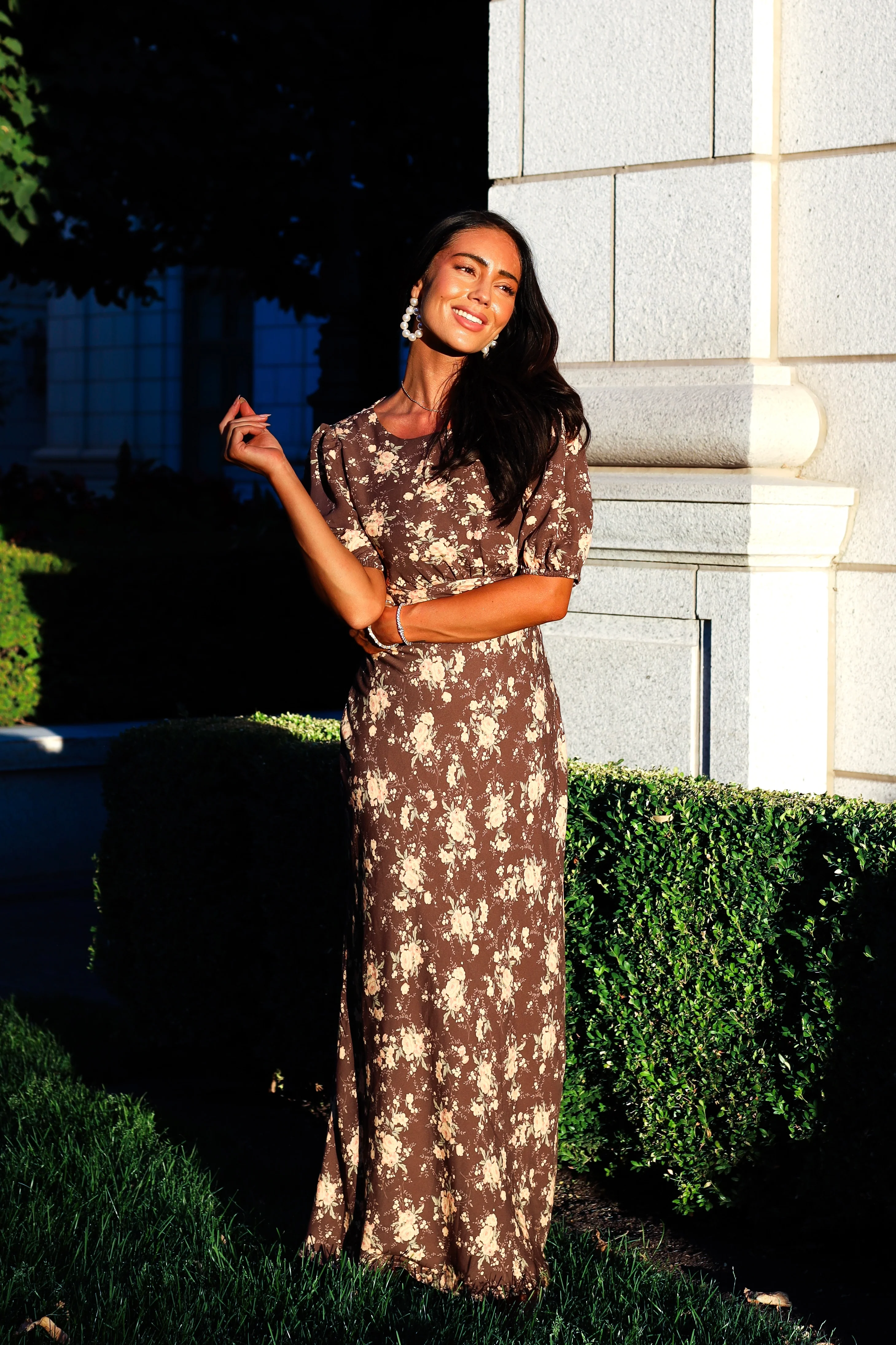 The Andee Mocha with Peach Floral Dresses - XNAUWBI