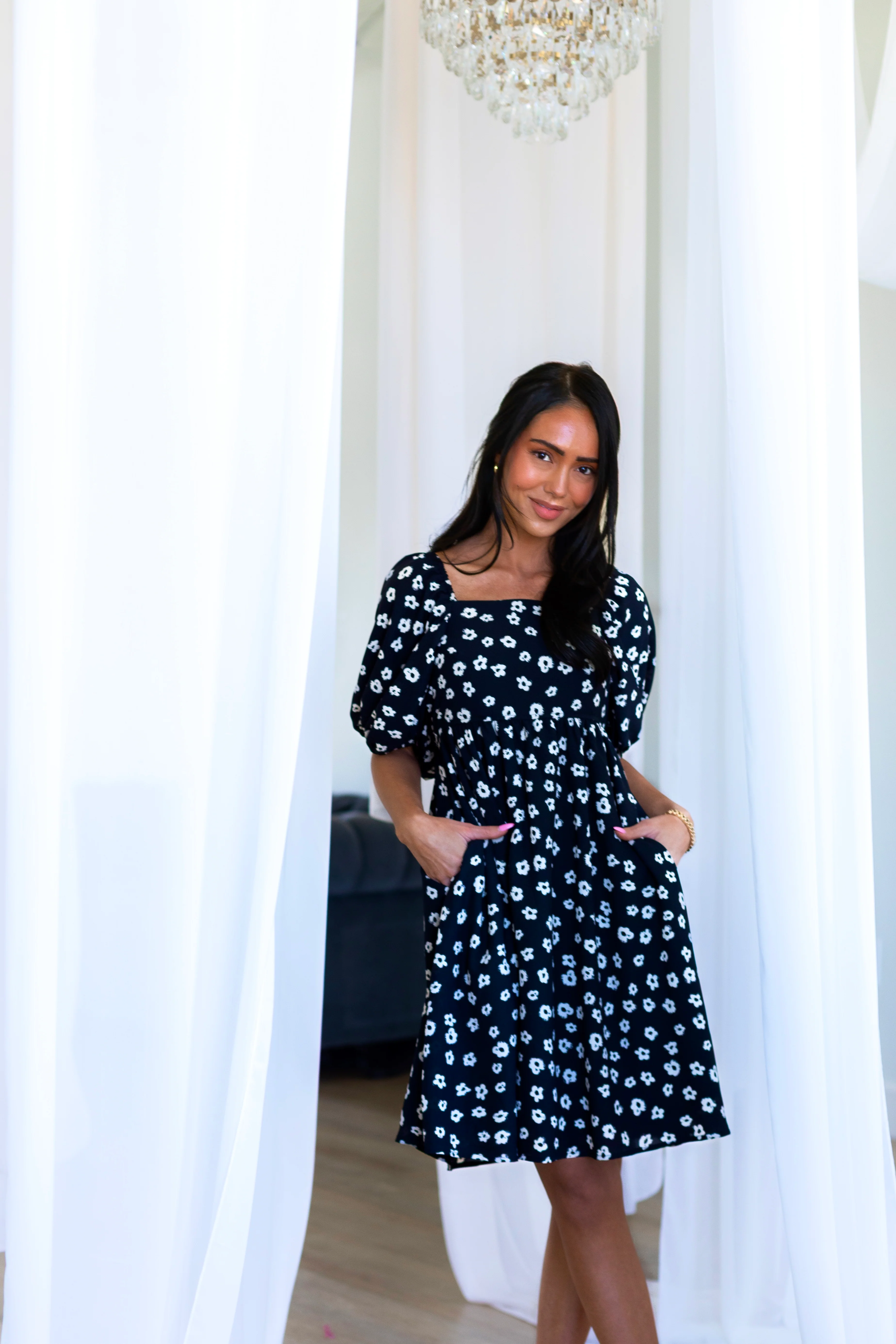 The Tatum Muted Floral Dresses - XNAUWBI