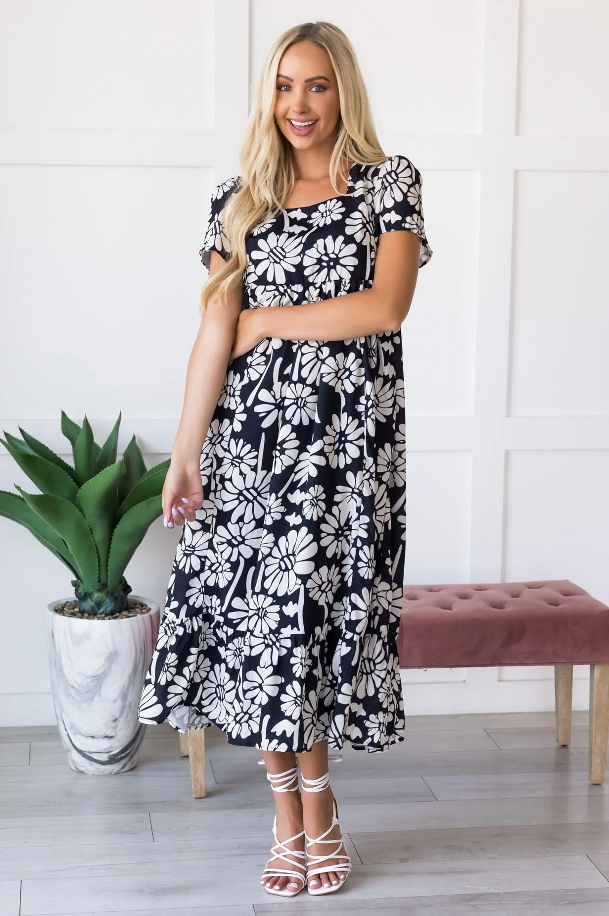 The Wendy Black Retro Bloom Dresses - XNAUWBI