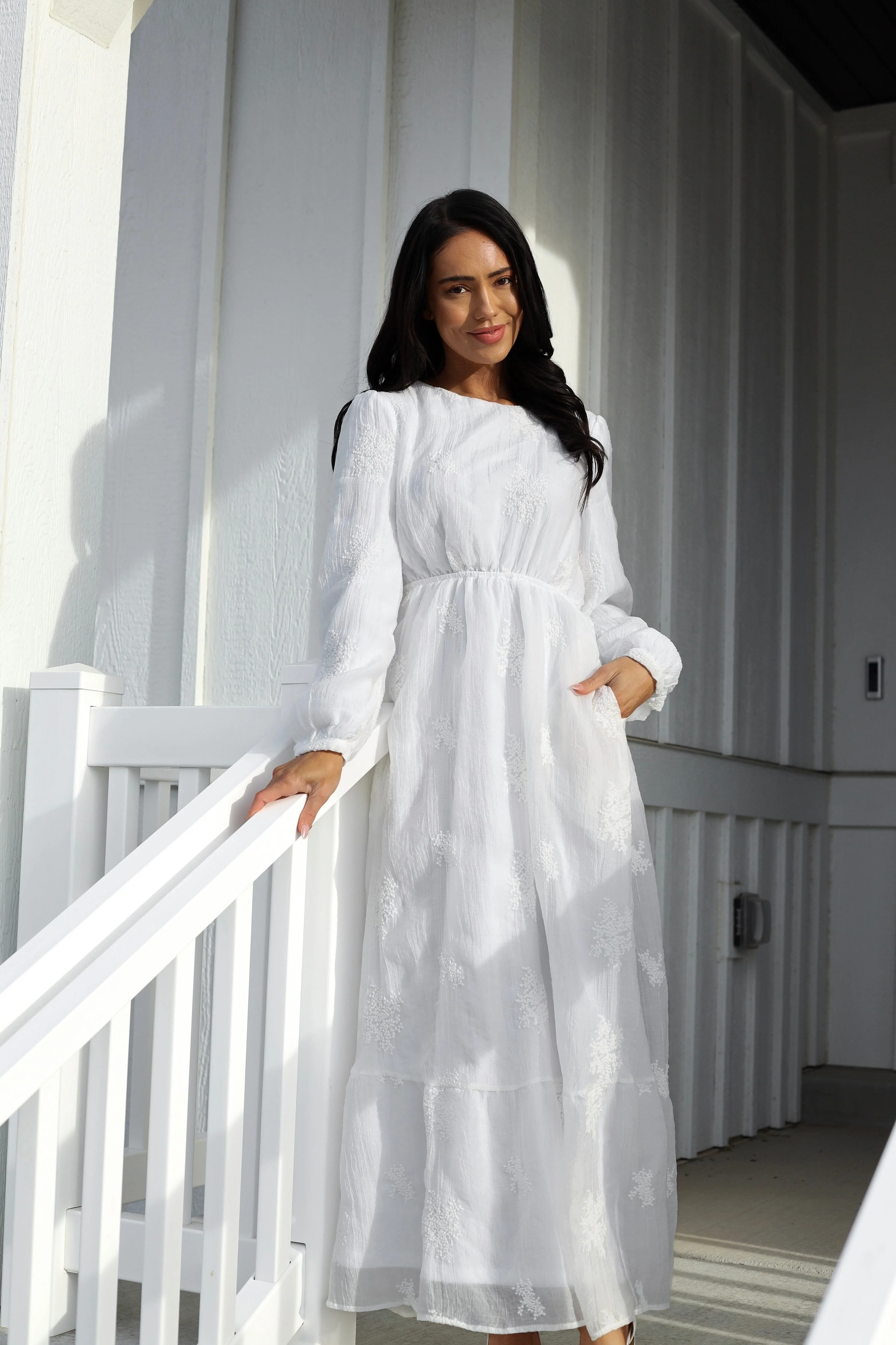 The Adea White Dresses - XNAUWBI