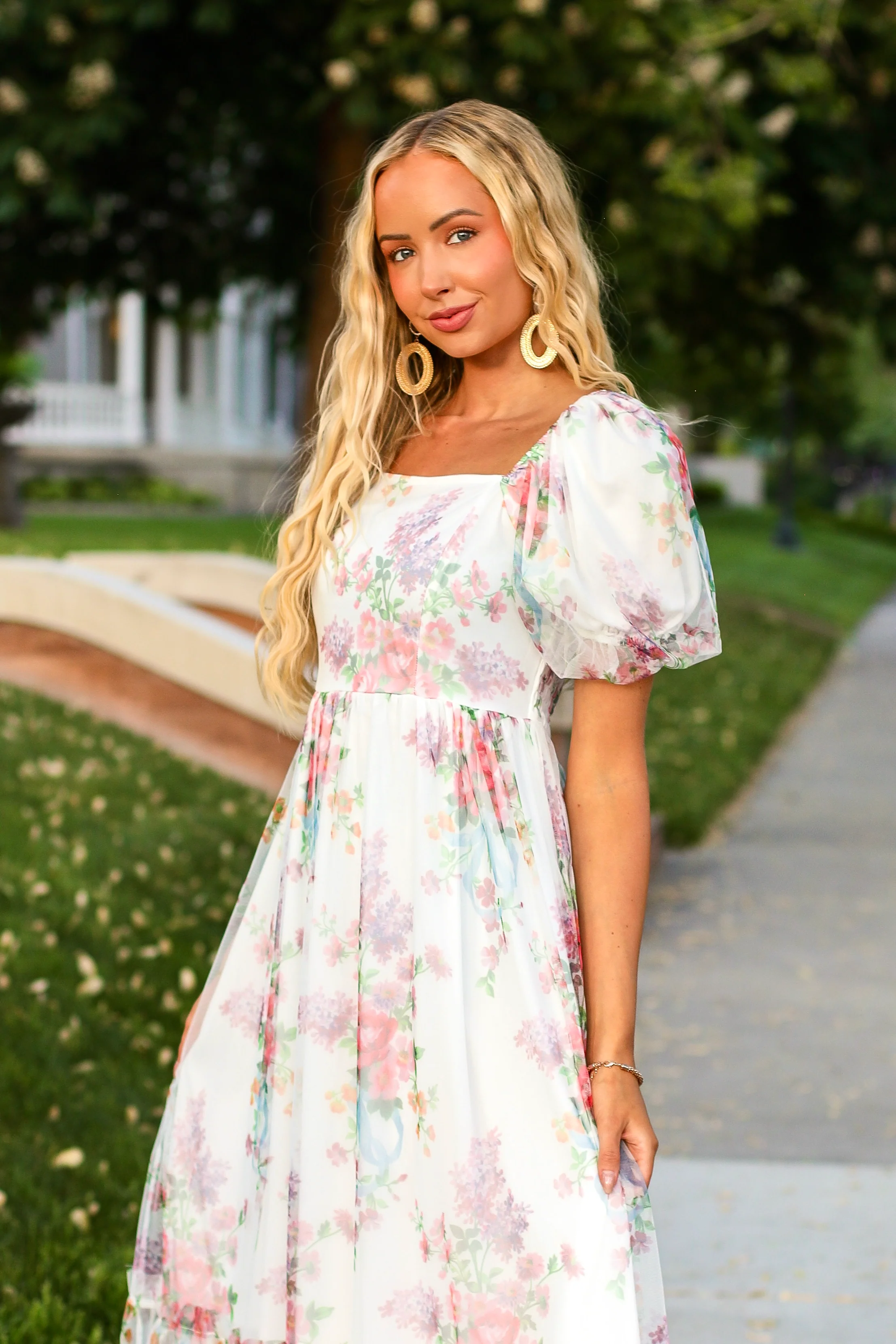 The Ehlanna Ivory/Floral Tulle Overlay Dresses - XNAUWBI