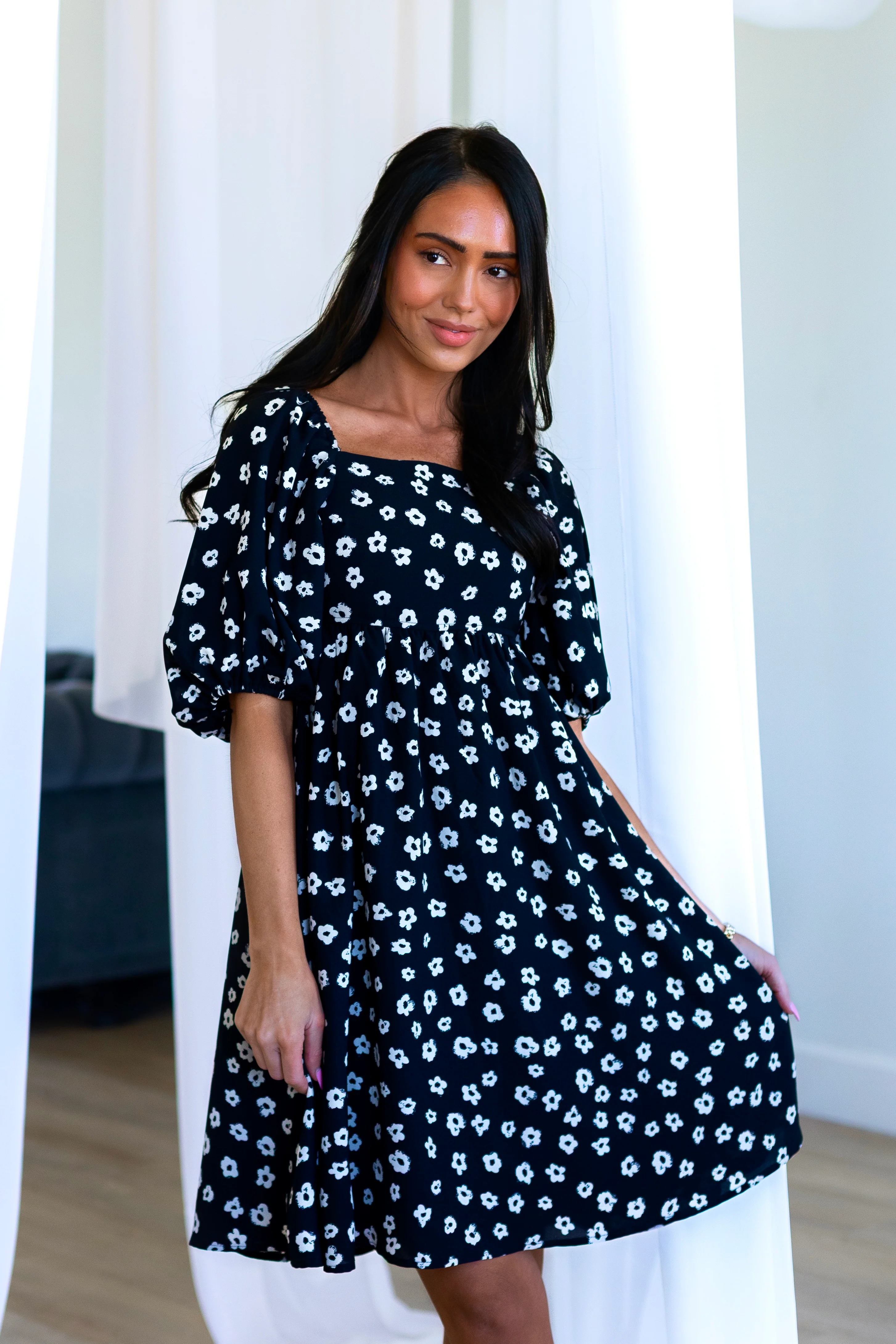 The Tatum Muted Floral Dresses - XNAUWBI
