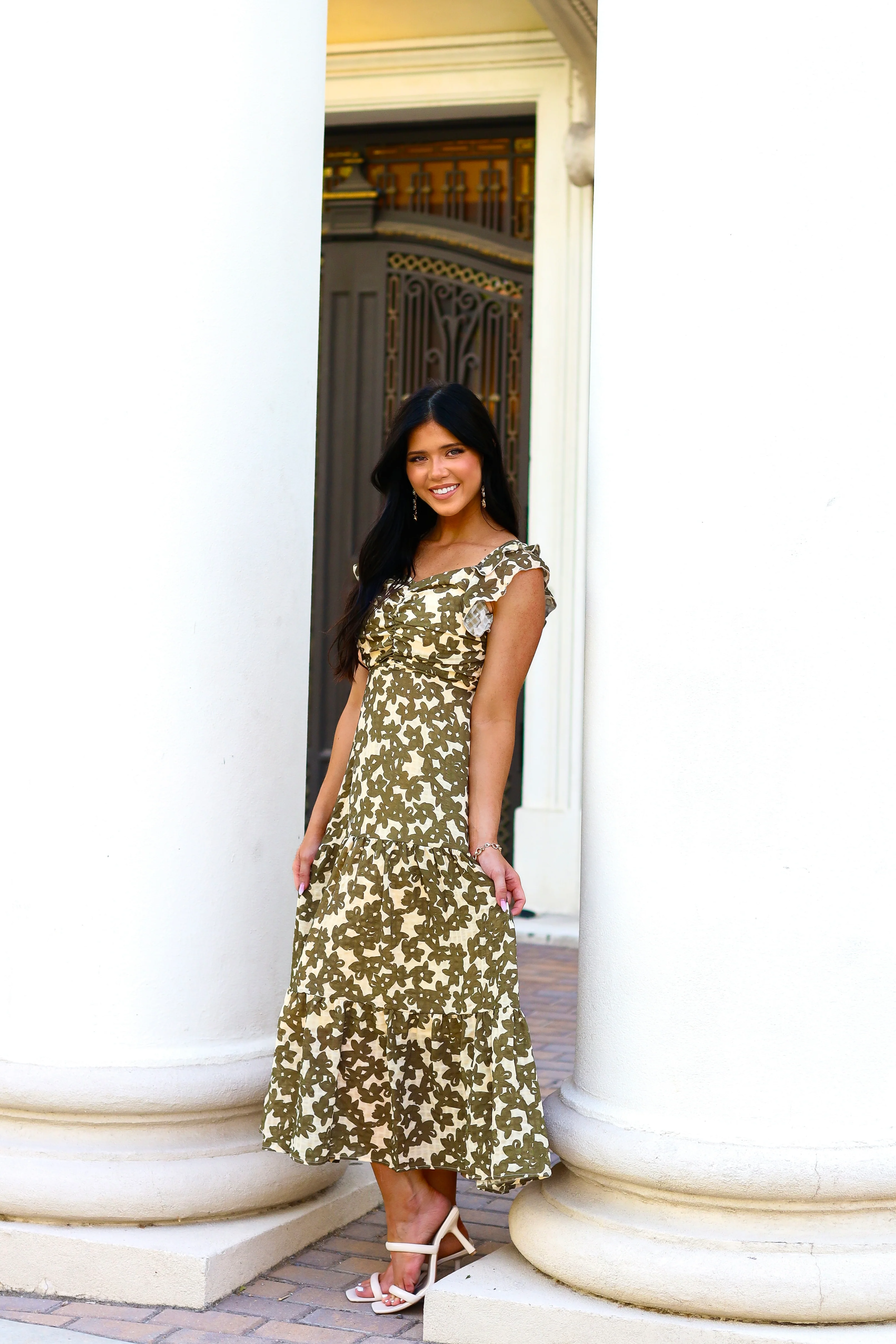 The Carrie Mossy Outline Dresses - XNAUWBI