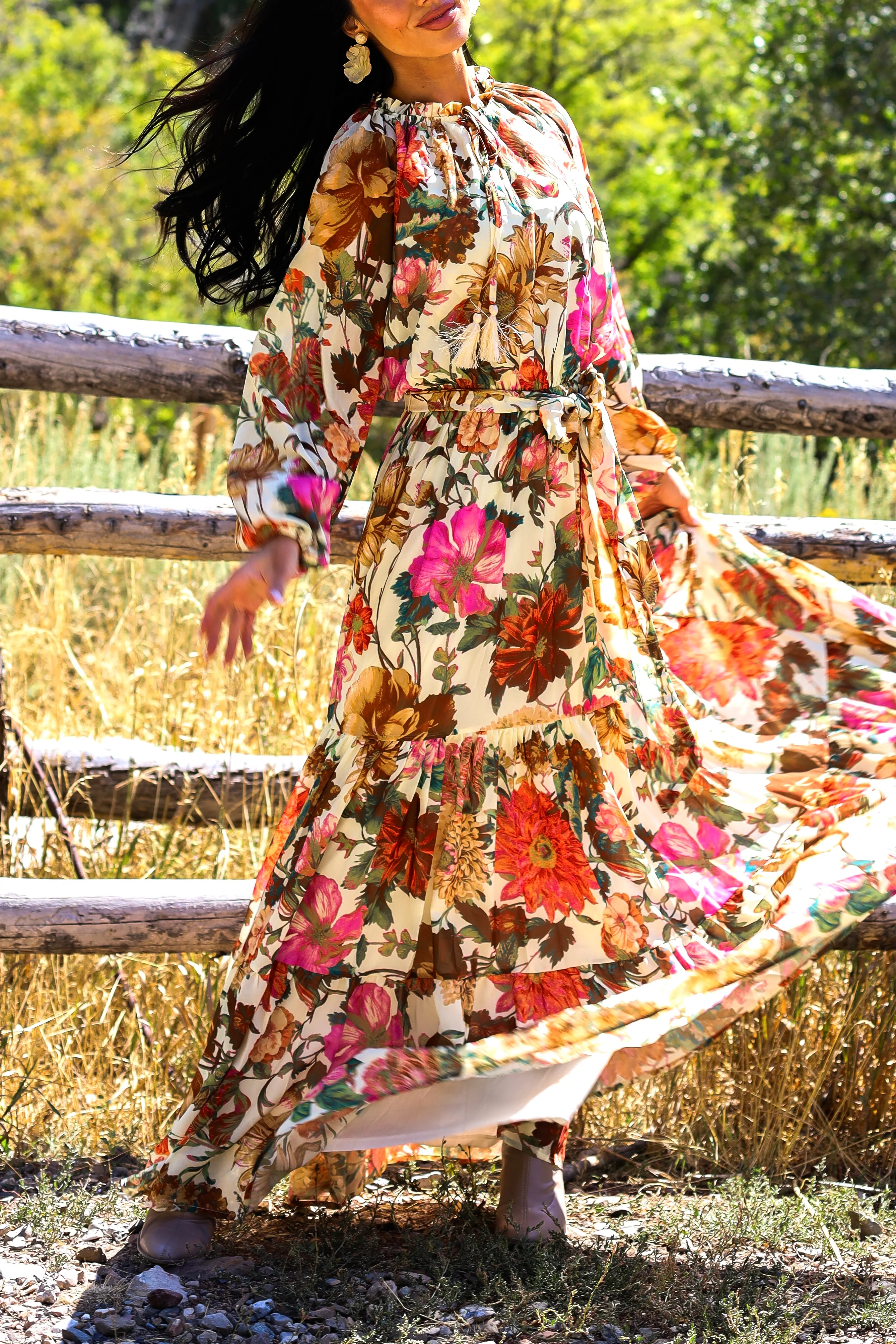 The Halani Cream Floral Dresses - XNAUWBI