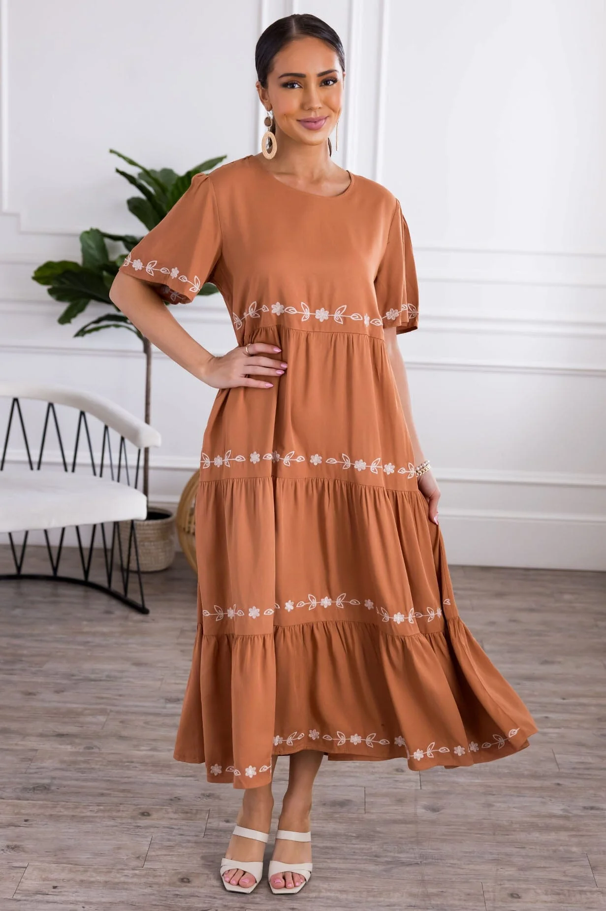 The Avrilene Caramel Dresses - XNAUWBI