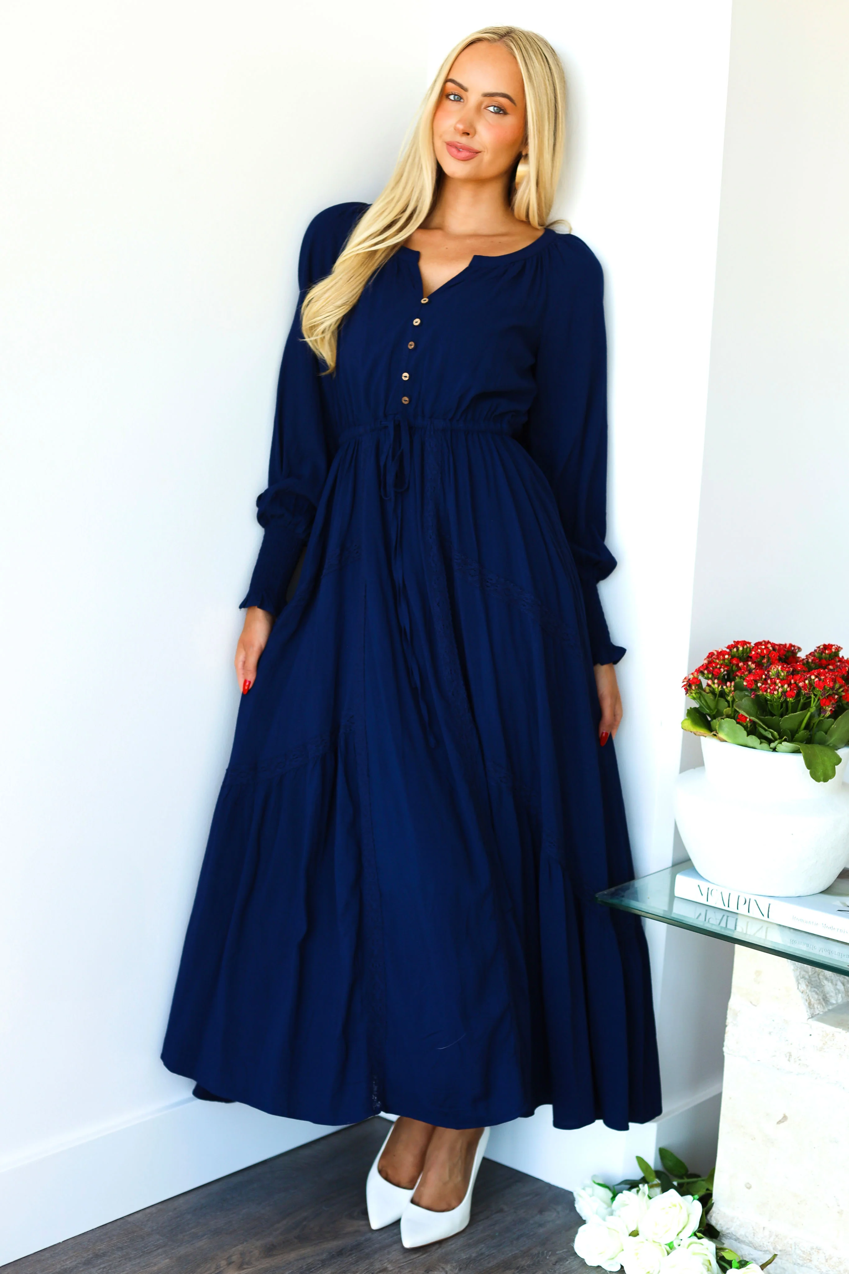 The Mari Navy Dresses - XNAUWBI
