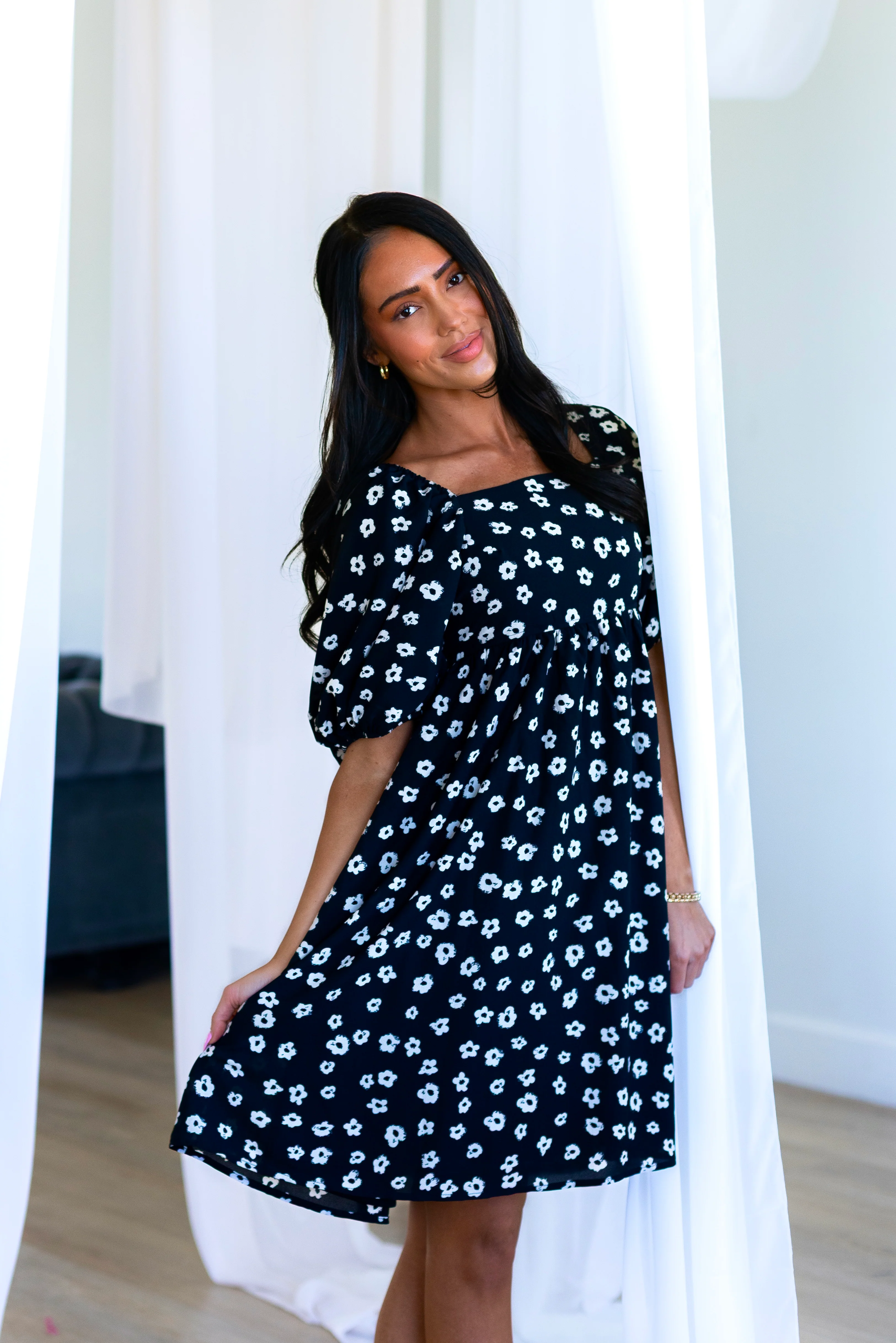 The Tatum Muted Floral Dresses - XNAUWBI