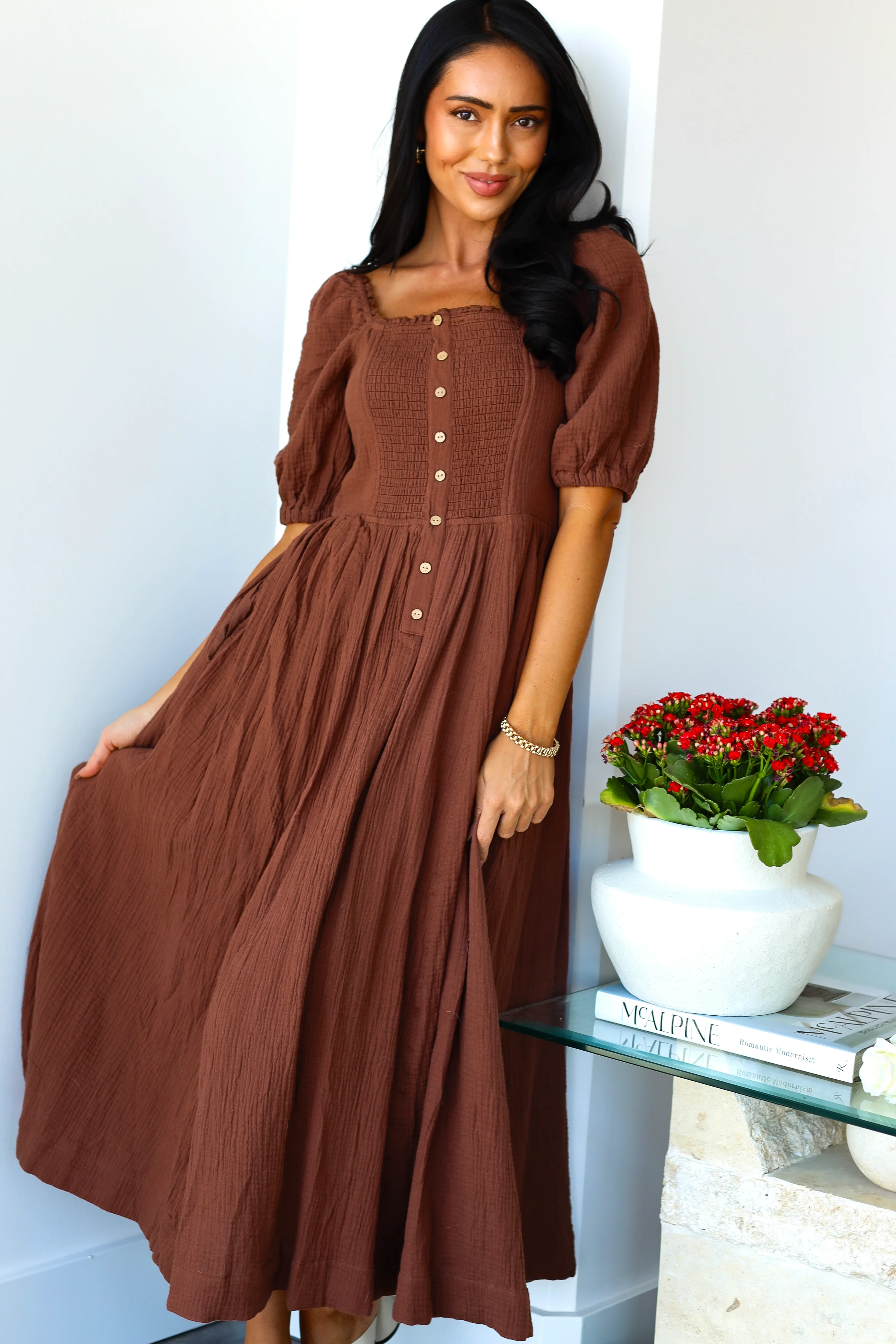 The Lylie Mocha Mousse Dresses - XNAUWBI
