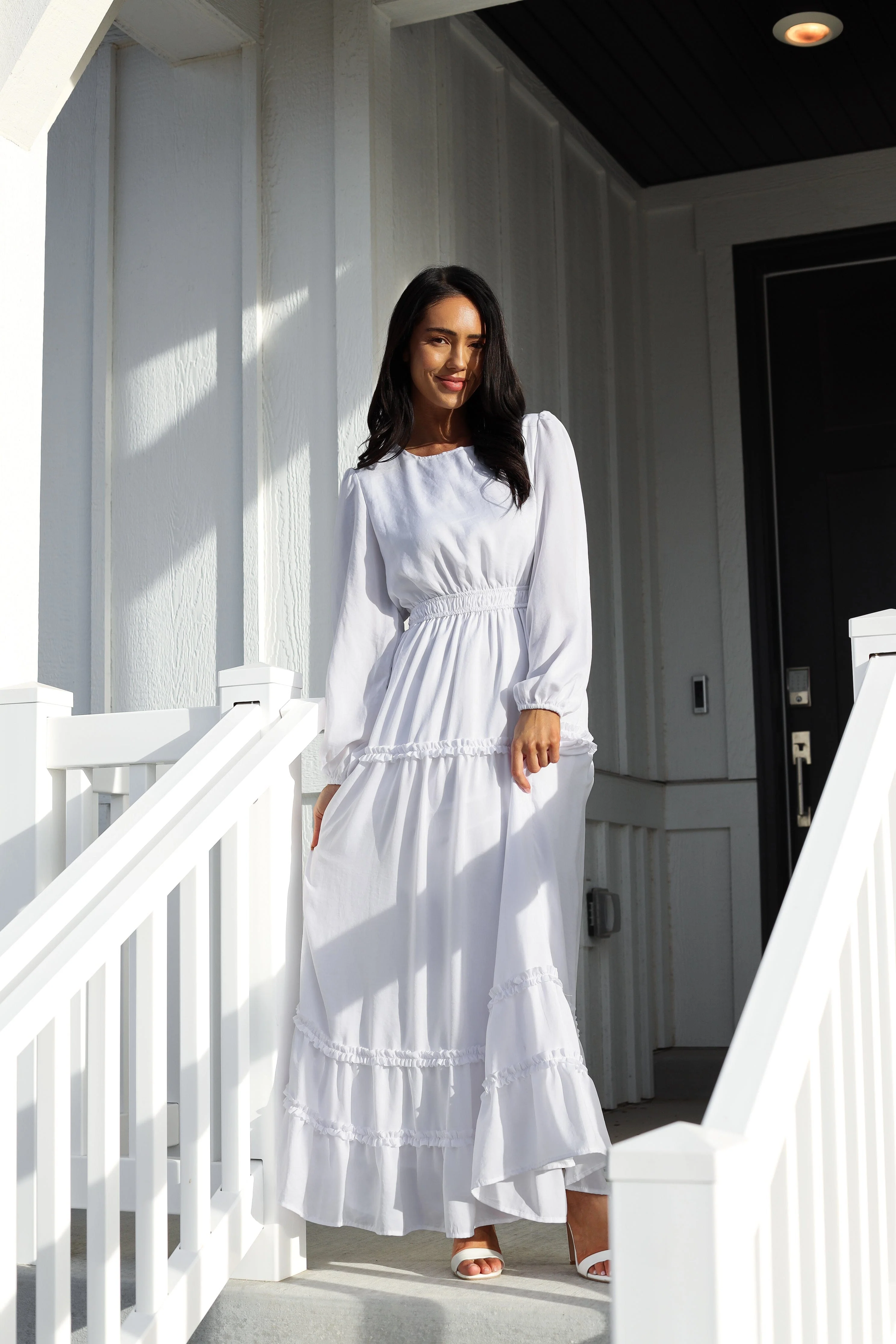 The Arwin White Dresses - XNAUWBI