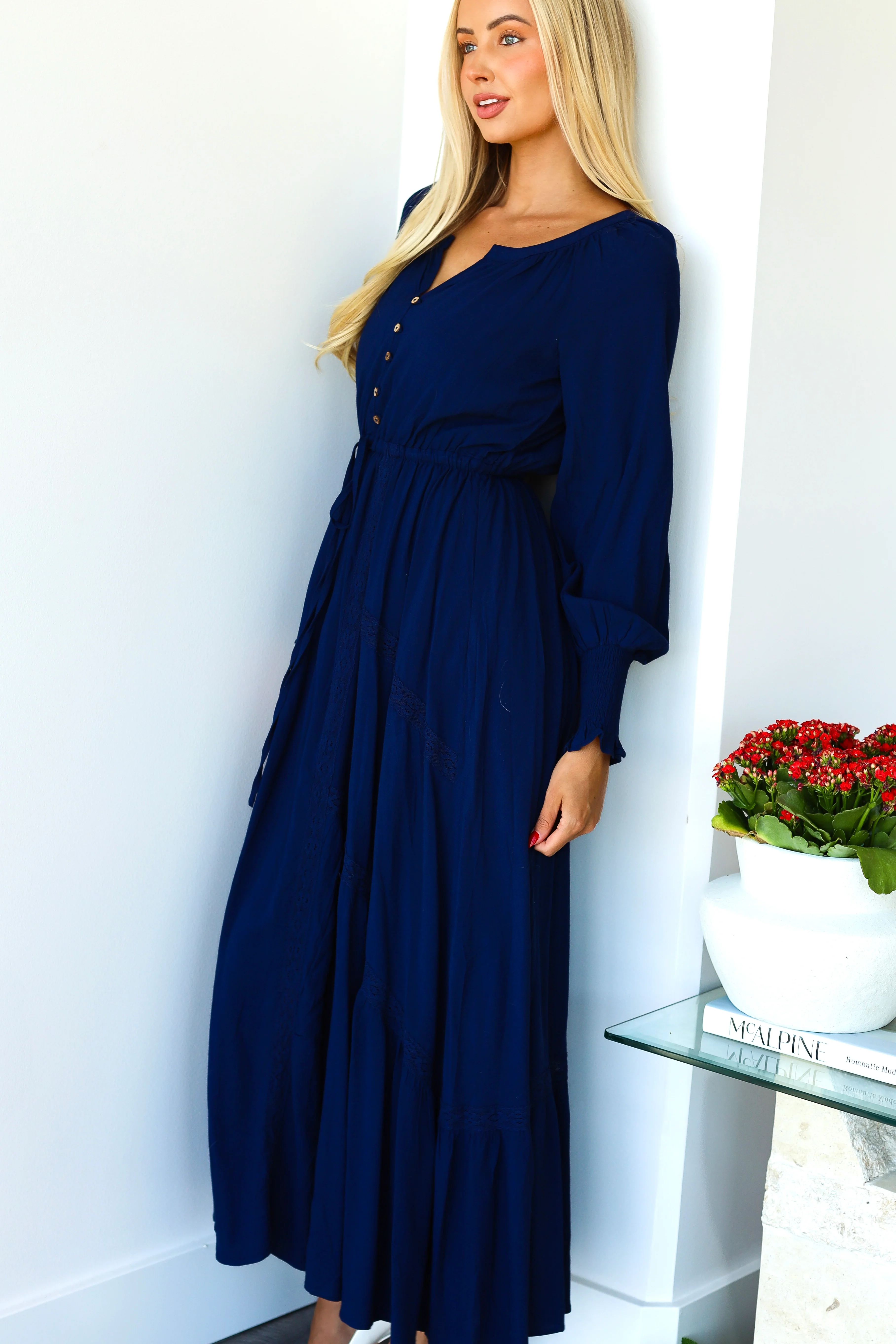 The Mari Navy Dresses - XNAUWBI