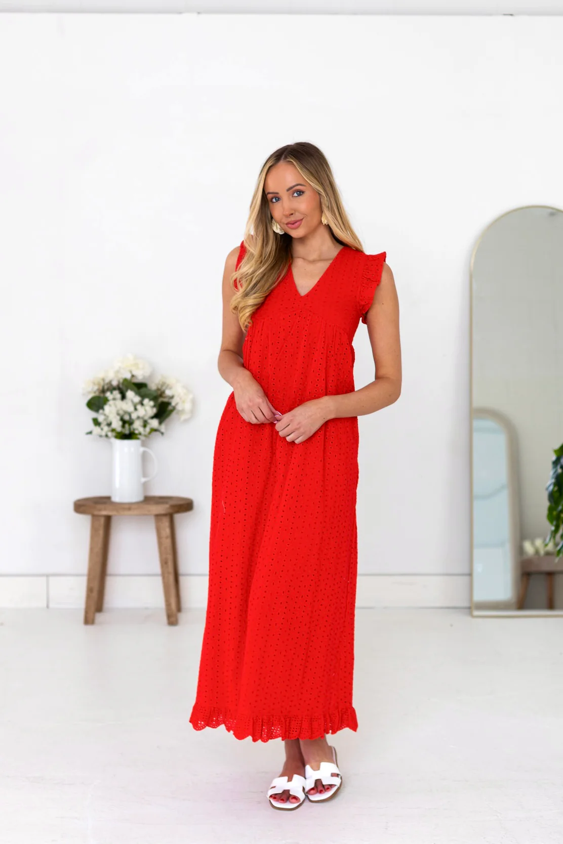 The Dutton Hibiscus Eyelet Dresses - XNAUWBI