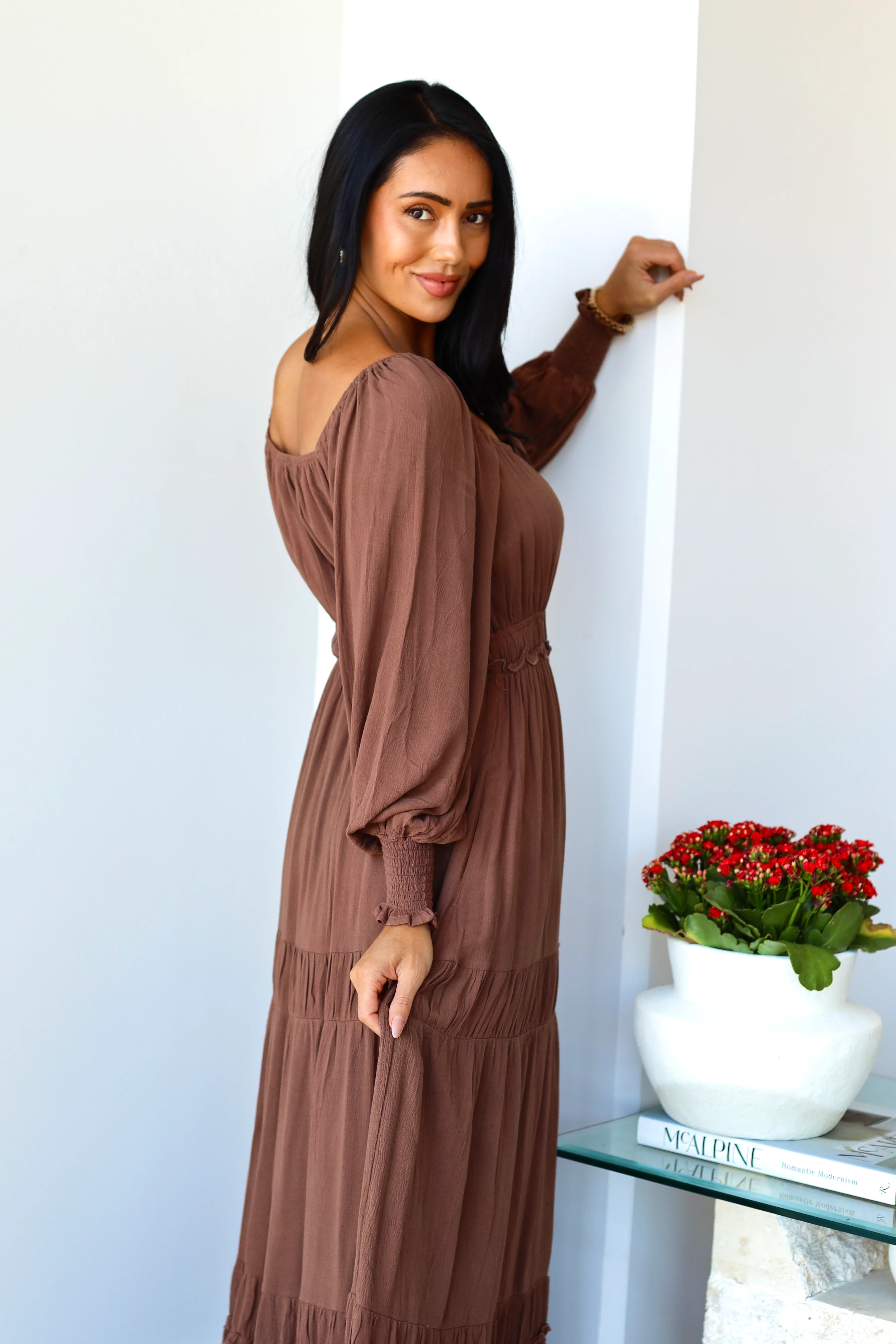 The Amalie Mocha Mousse Dresses - XNAUWBI