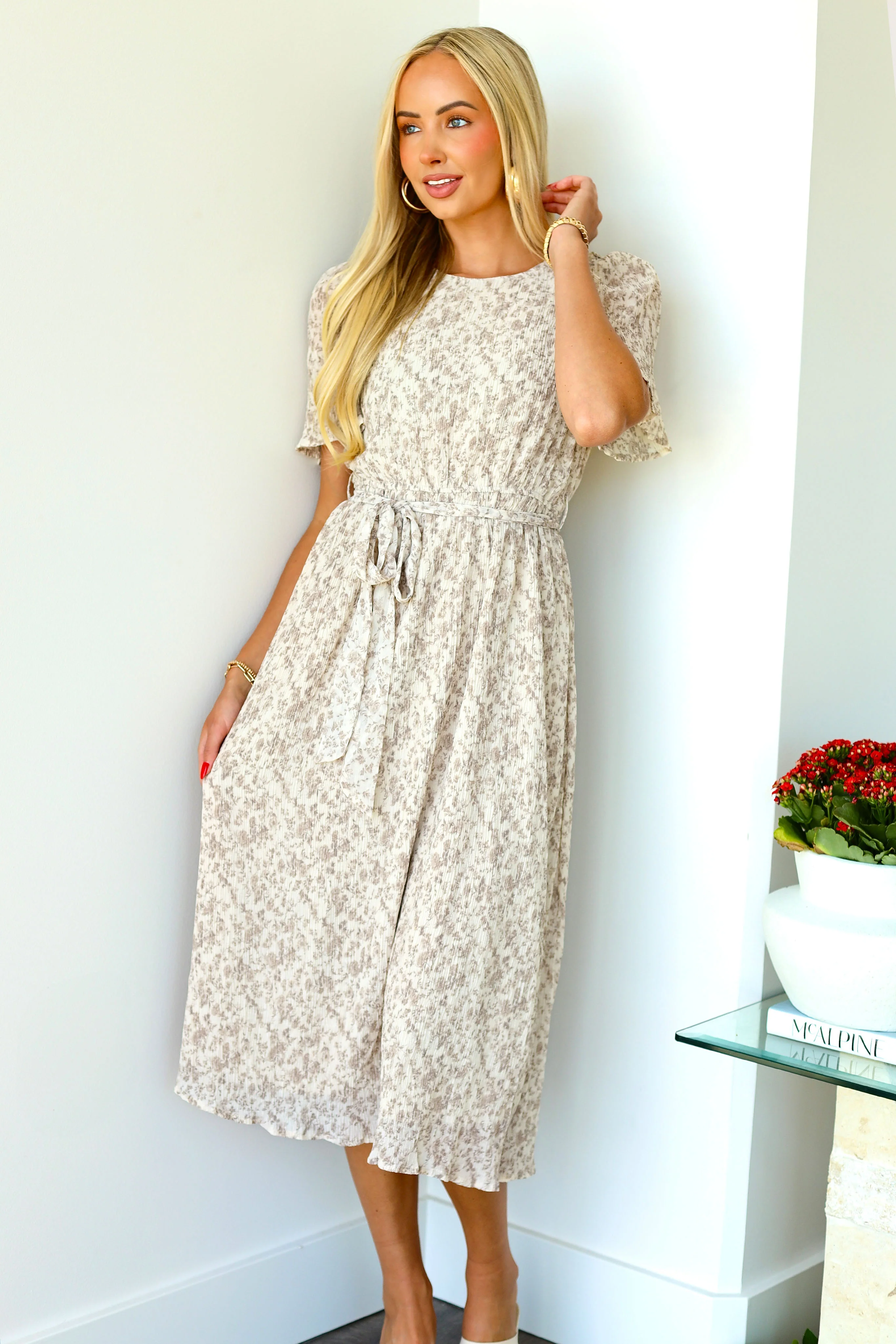 The Dainelle Ivory/Taupe Floral Dresses - XNAUWBI