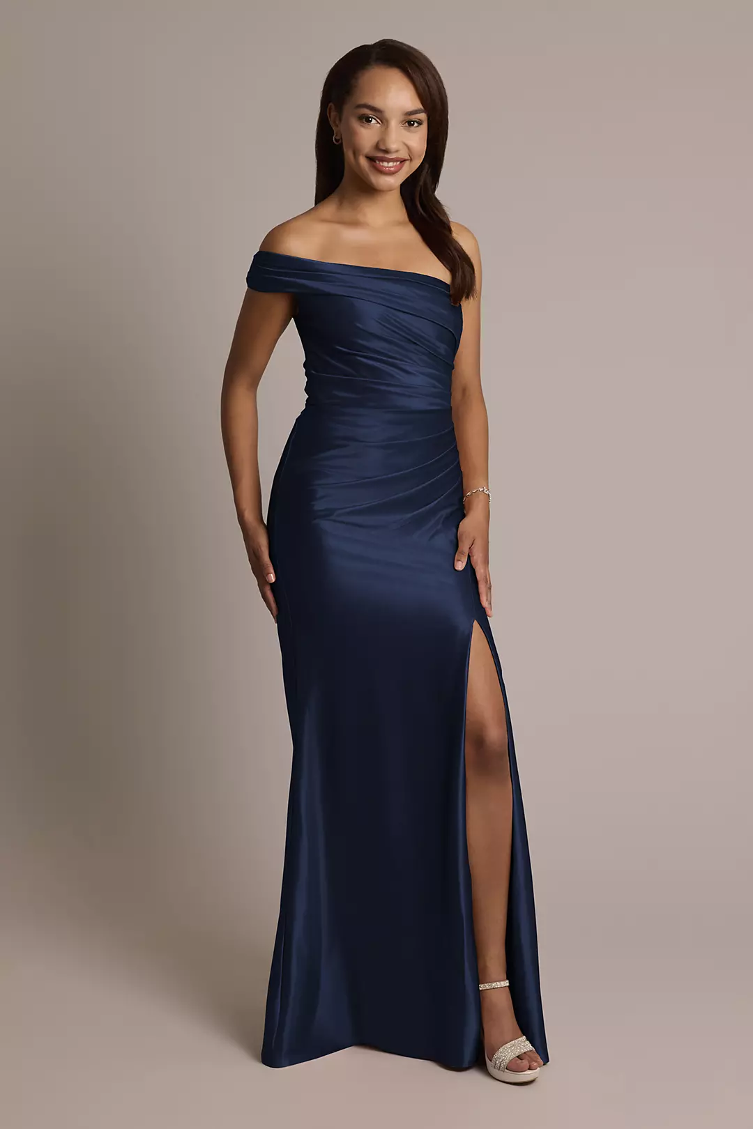 Sculpting Shiny Satin Ruched Sheath Dresses - XNAUWBI