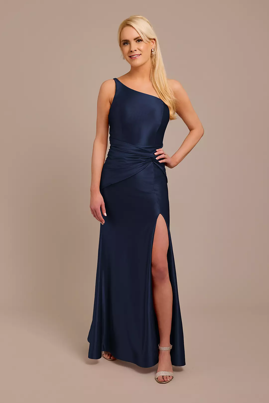 Sculpting Shiny Satin One-Shoulder Knot Dresses - XNAUWBI