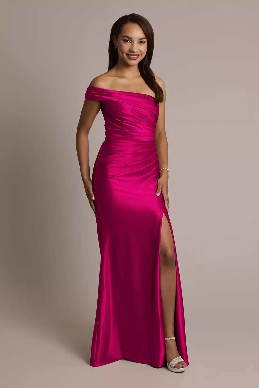 Sculpting Shiny Satin Ruched Sheath Dresses - XNAUWBI