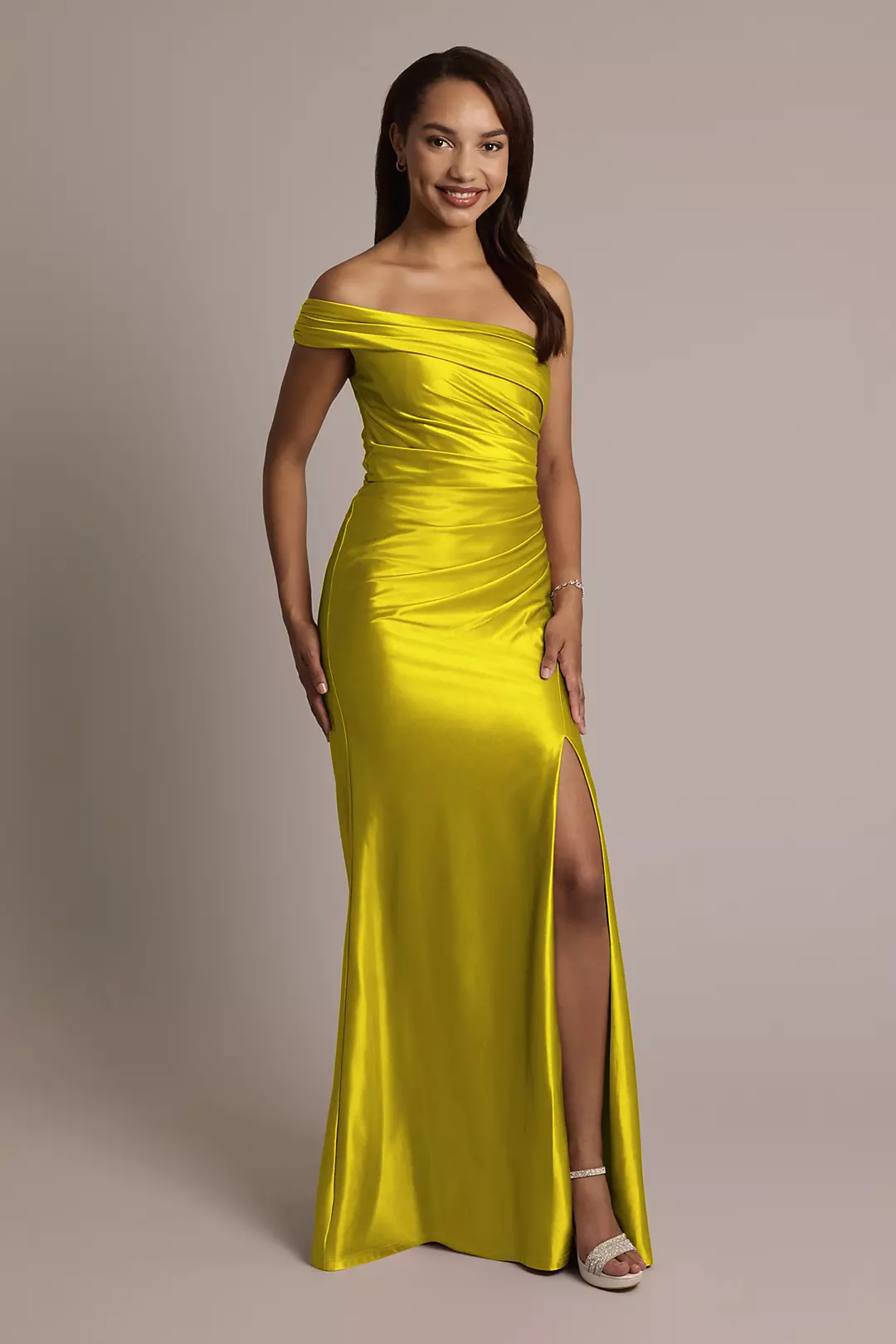 Sculpting Shiny Satin Ruched Sheath Dresses - XNAUWBI
